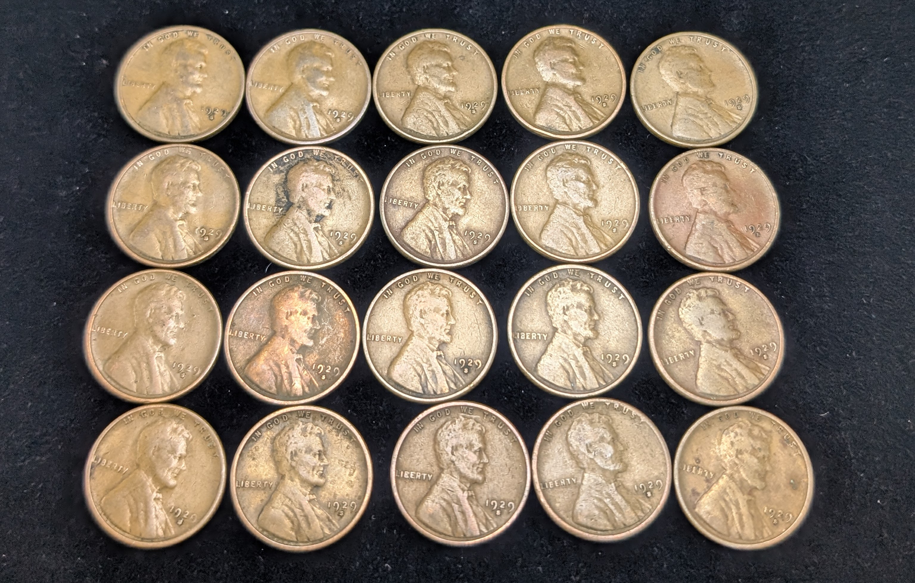 (20) 1929-S Lincoln Wheat Cents