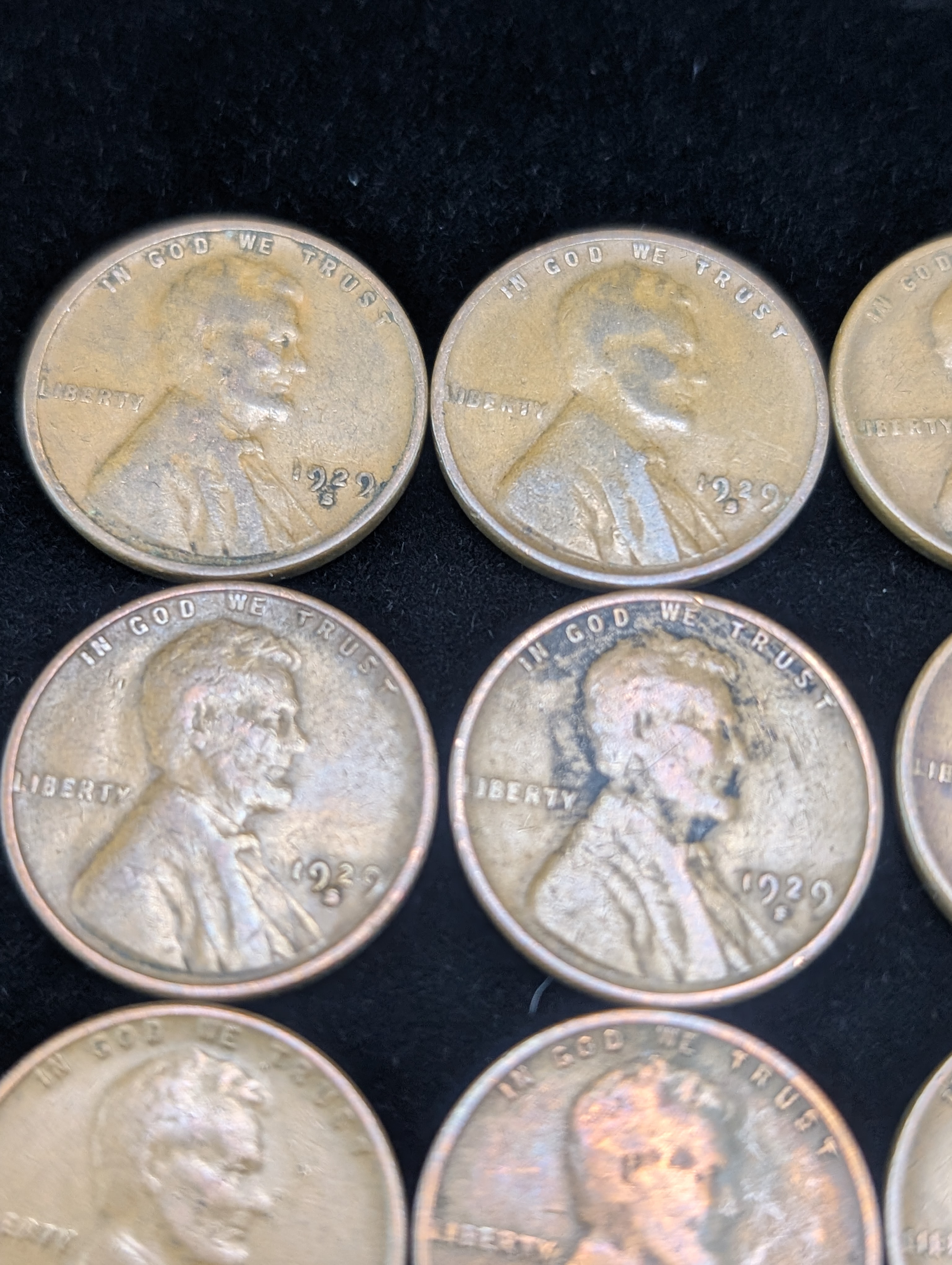 (20) 1929-S Lincoln Wheat Cents