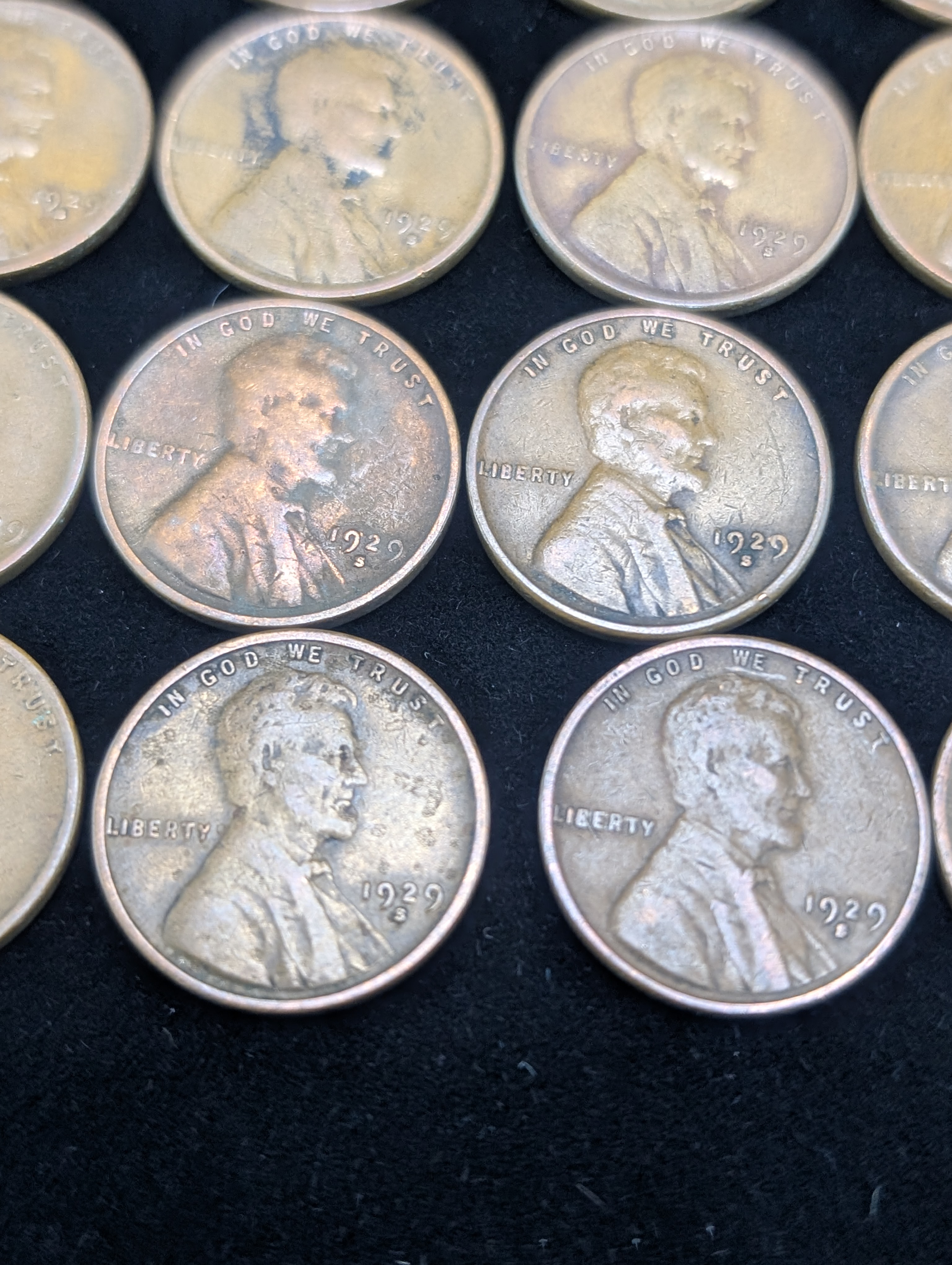 (20) 1929-S Lincoln Wheat Cents