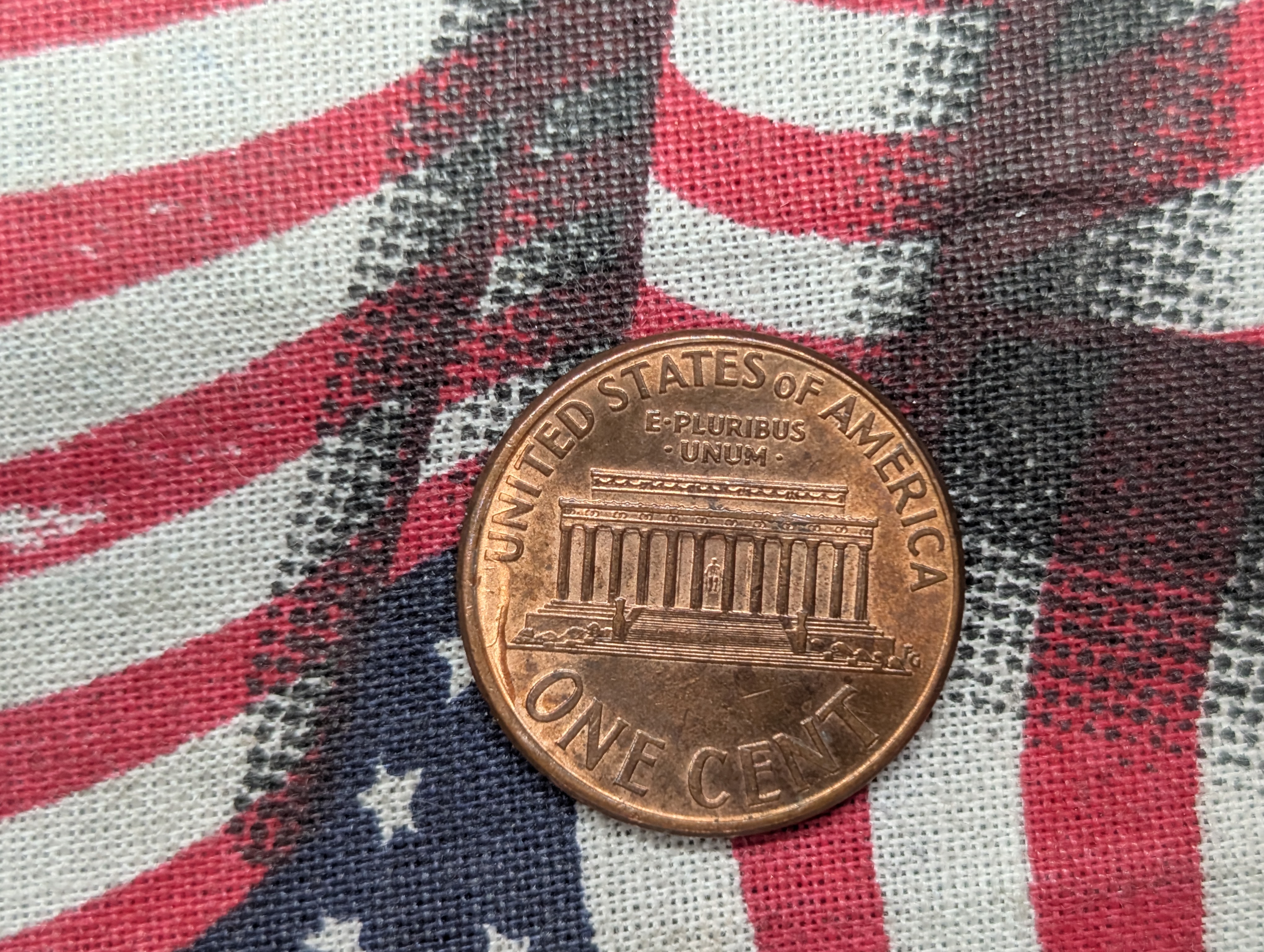 2001 Lincoln Cent with Strong Clashed Dies ERROR