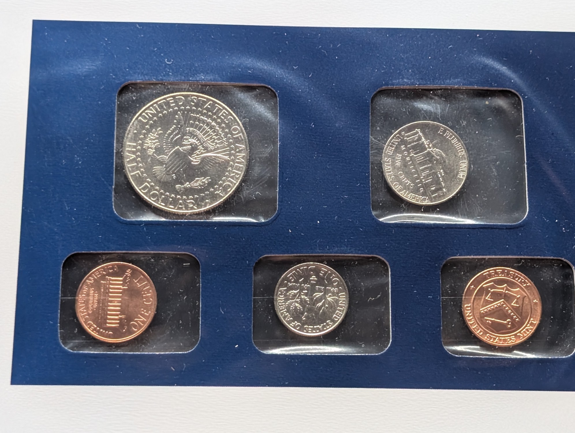 1999 P & D U.S. Uncirculated Mint Sets With Stamps (NO QUARTERS)