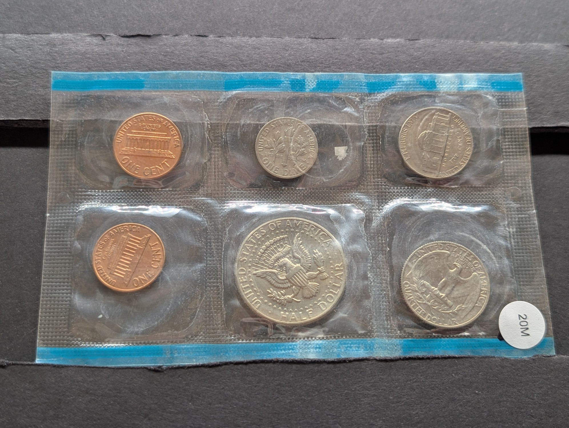 1971-P Only U.S. Uncirculated Mint Set W/ "S" Mint Mark Cent - No Envelope