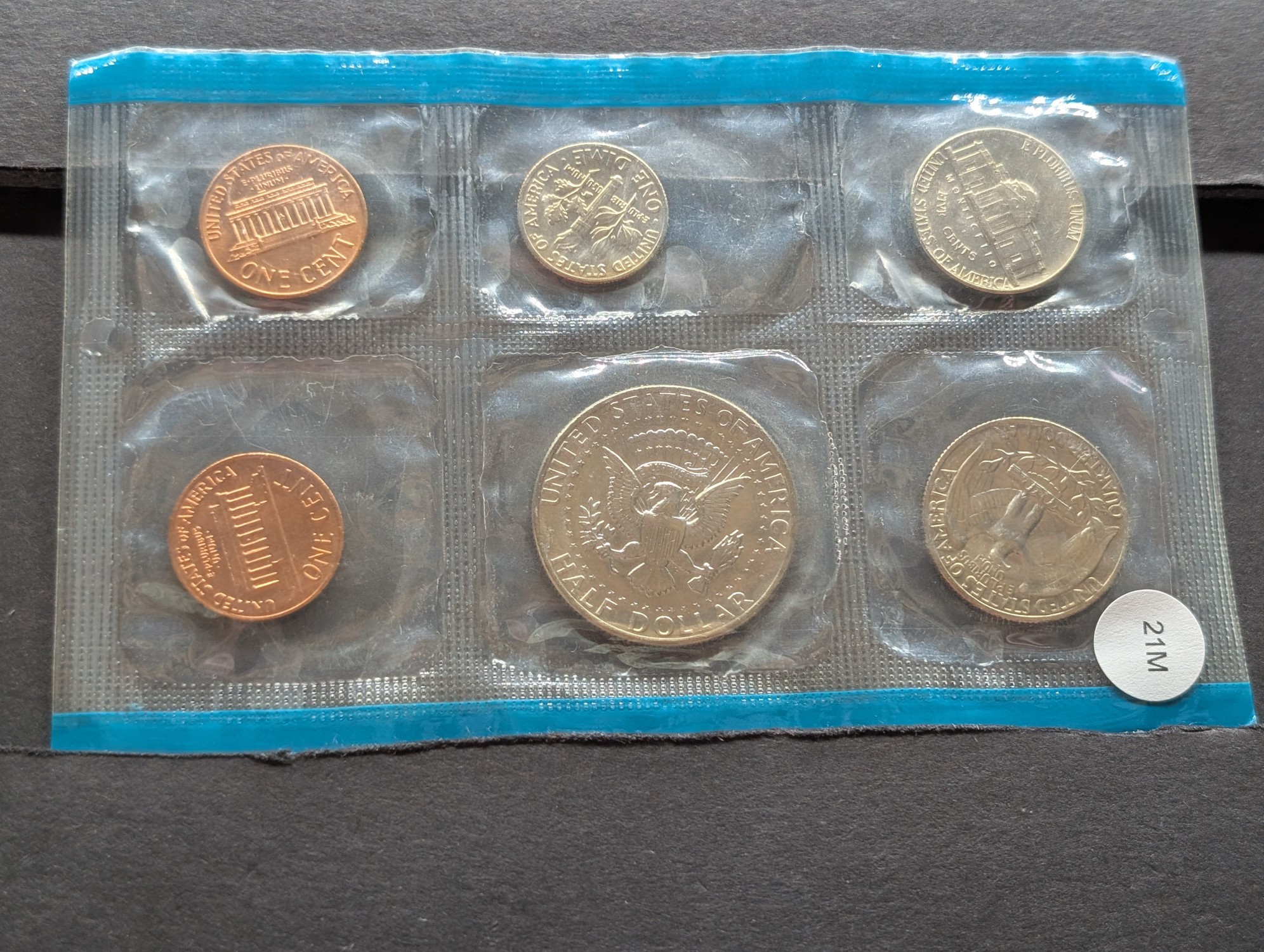 1972-P Only U.S. Uncirculated Mint Set W/ "S" Mint Mark Cent - No Envelope