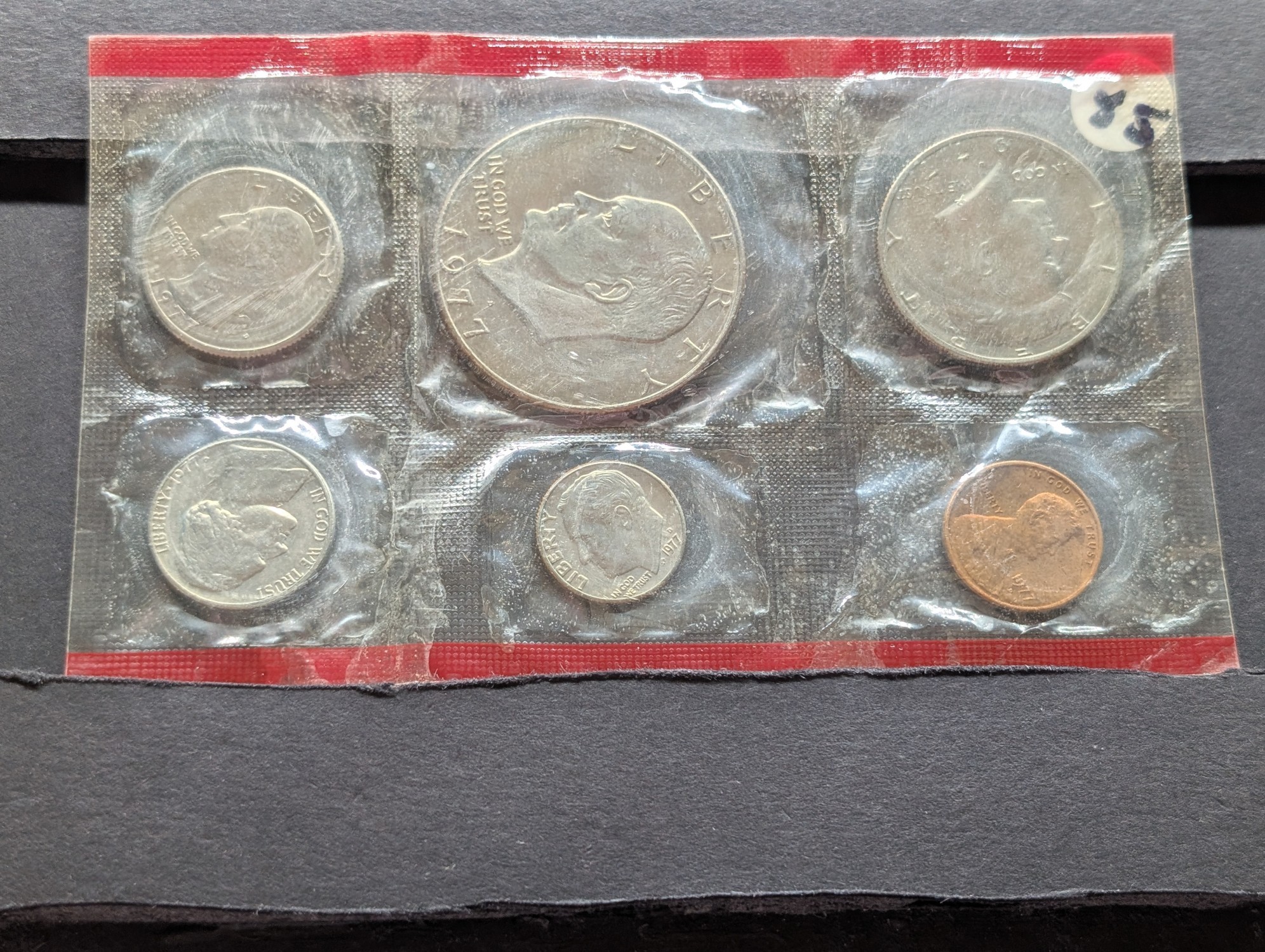 1977-D Only U.S. Uncirculated Mint Set, No Envelope