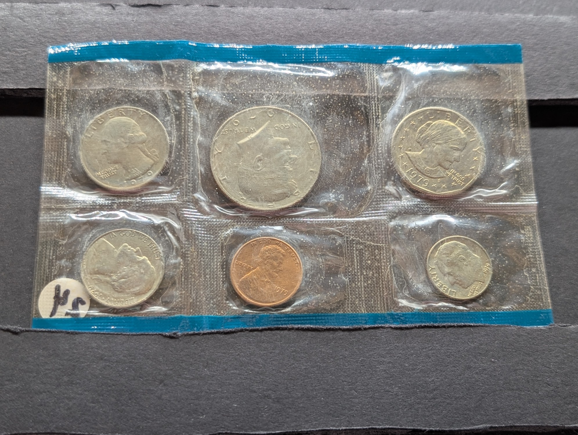 1979-P Only U.S. Uncirculated Mint Set with Susan B. Anthony Dollar, No Envelope