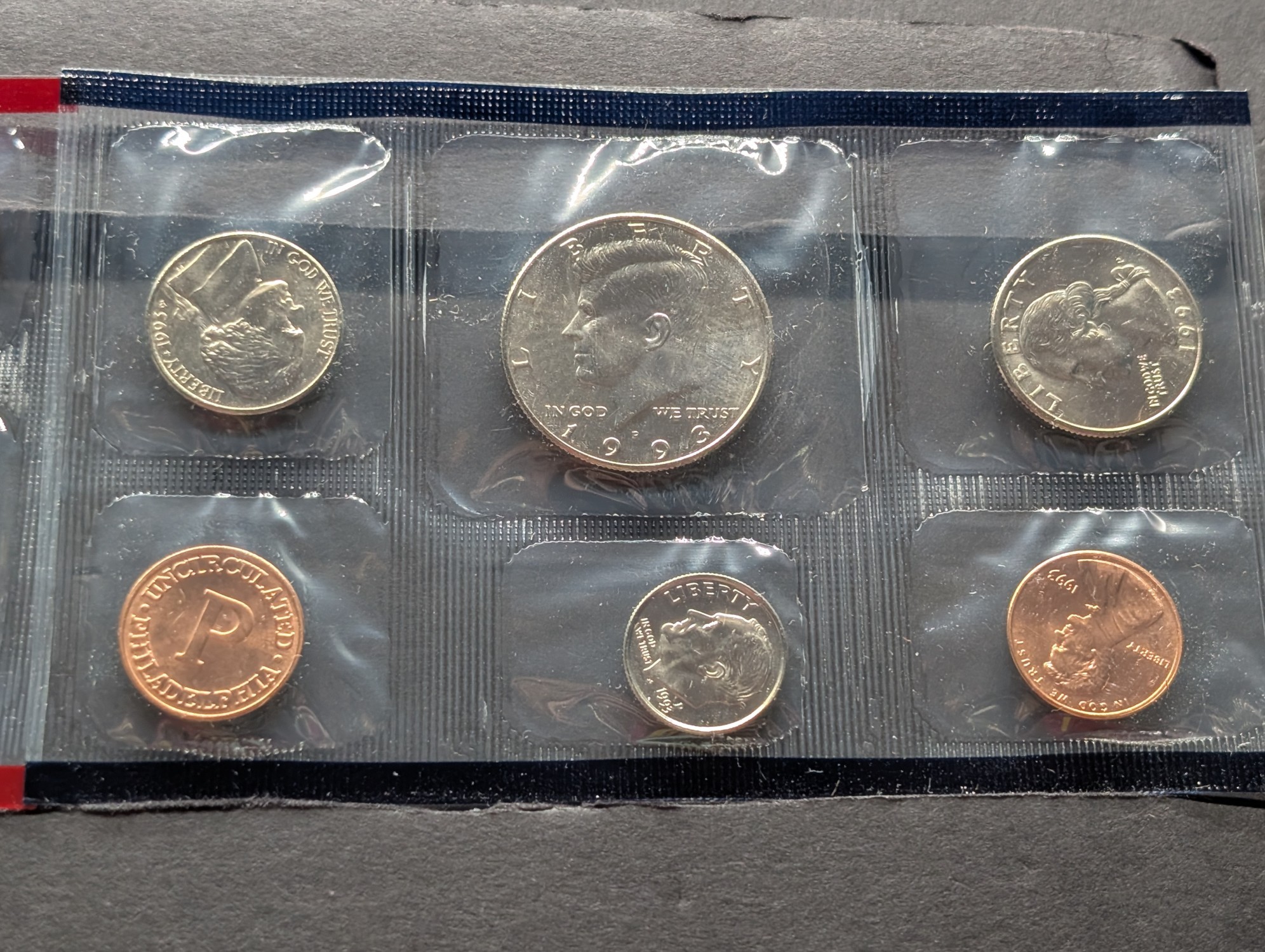 1993 P & D U.S. Mint Uncirculated Coin Set In OGP w/COA