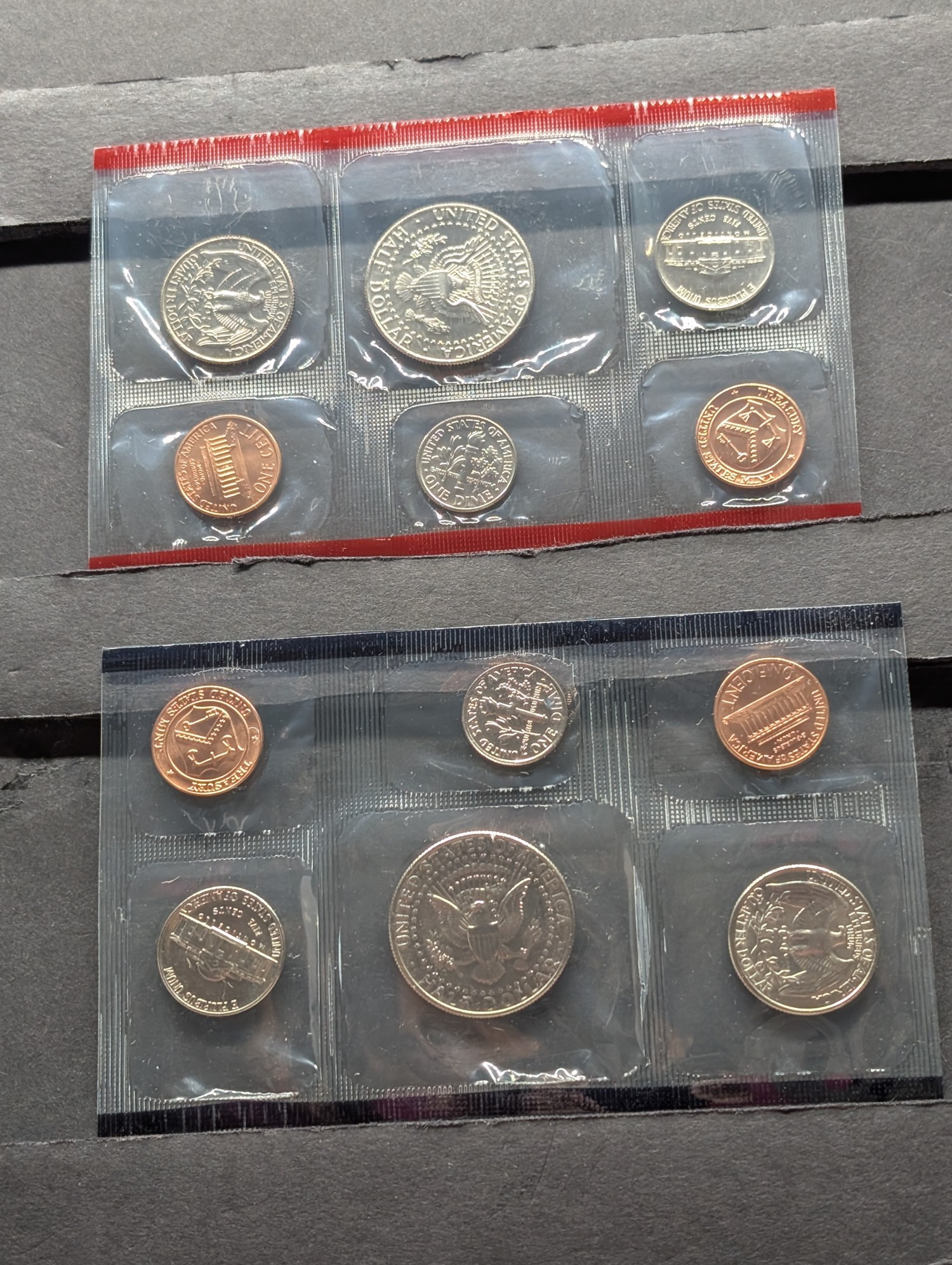 1993 P & D U.S. Mint Uncirculated Coin Set In OGP w/COA