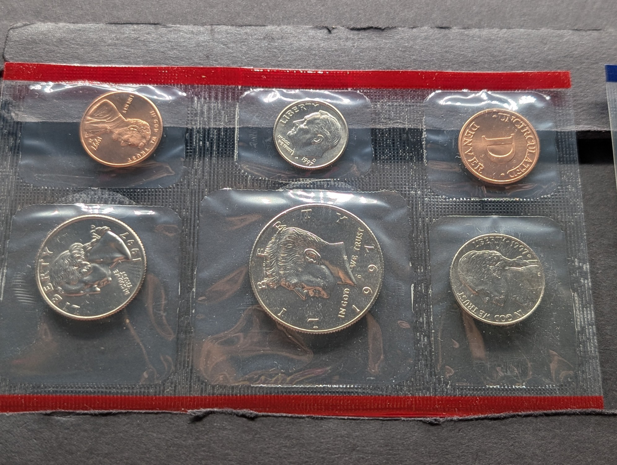 1997 P & D U.S. Mint Uncirculated Coin Set In OGP w/COA