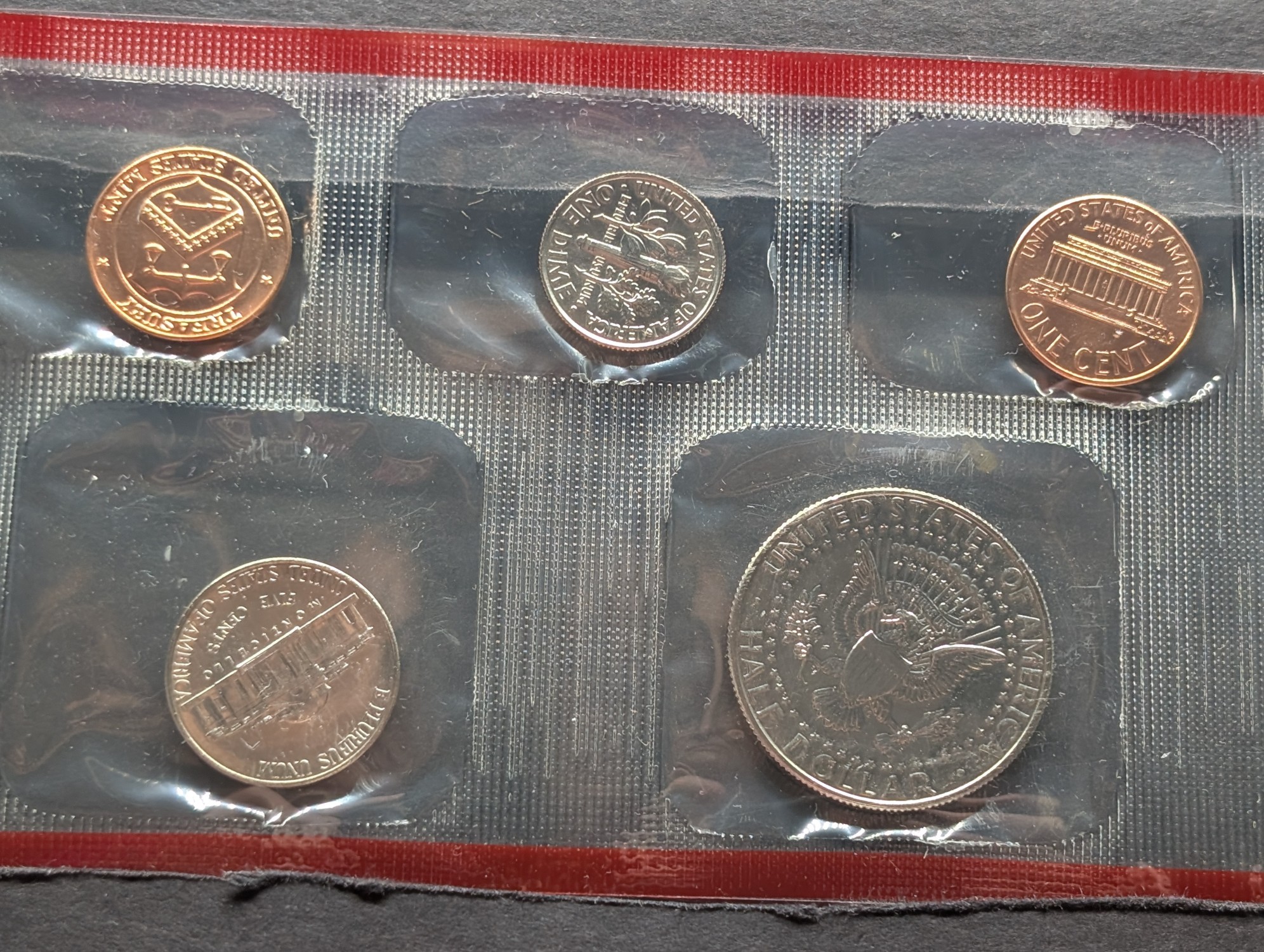 1999-D U.S. Mint Uncirculated Coin Set with State Quarters In OGP w/ COA