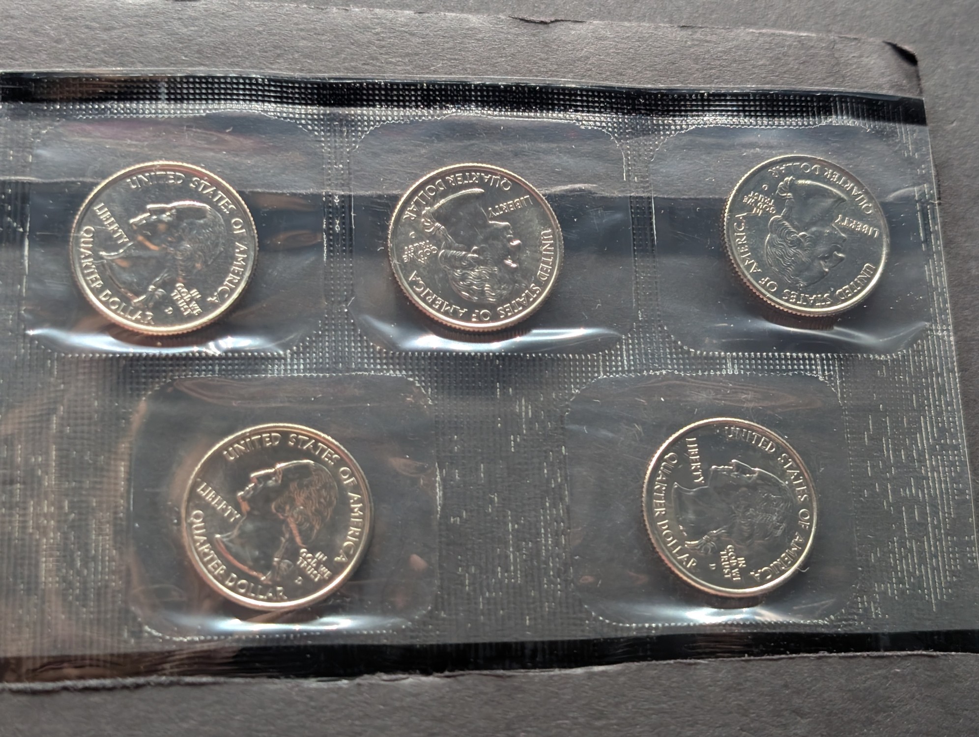 2000-D U.S. Mint Uncirculated Coin Set with State Quarters and Sacagawea Dollar In OGP w/ COA