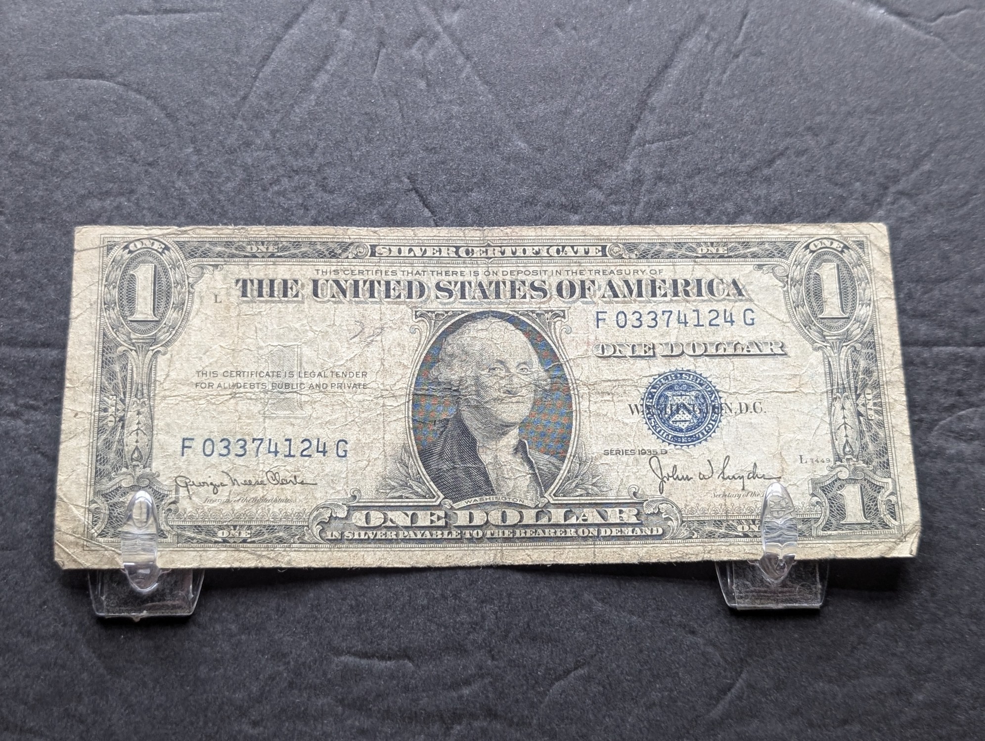 (3) 1935 D US $1 Silver Certificates