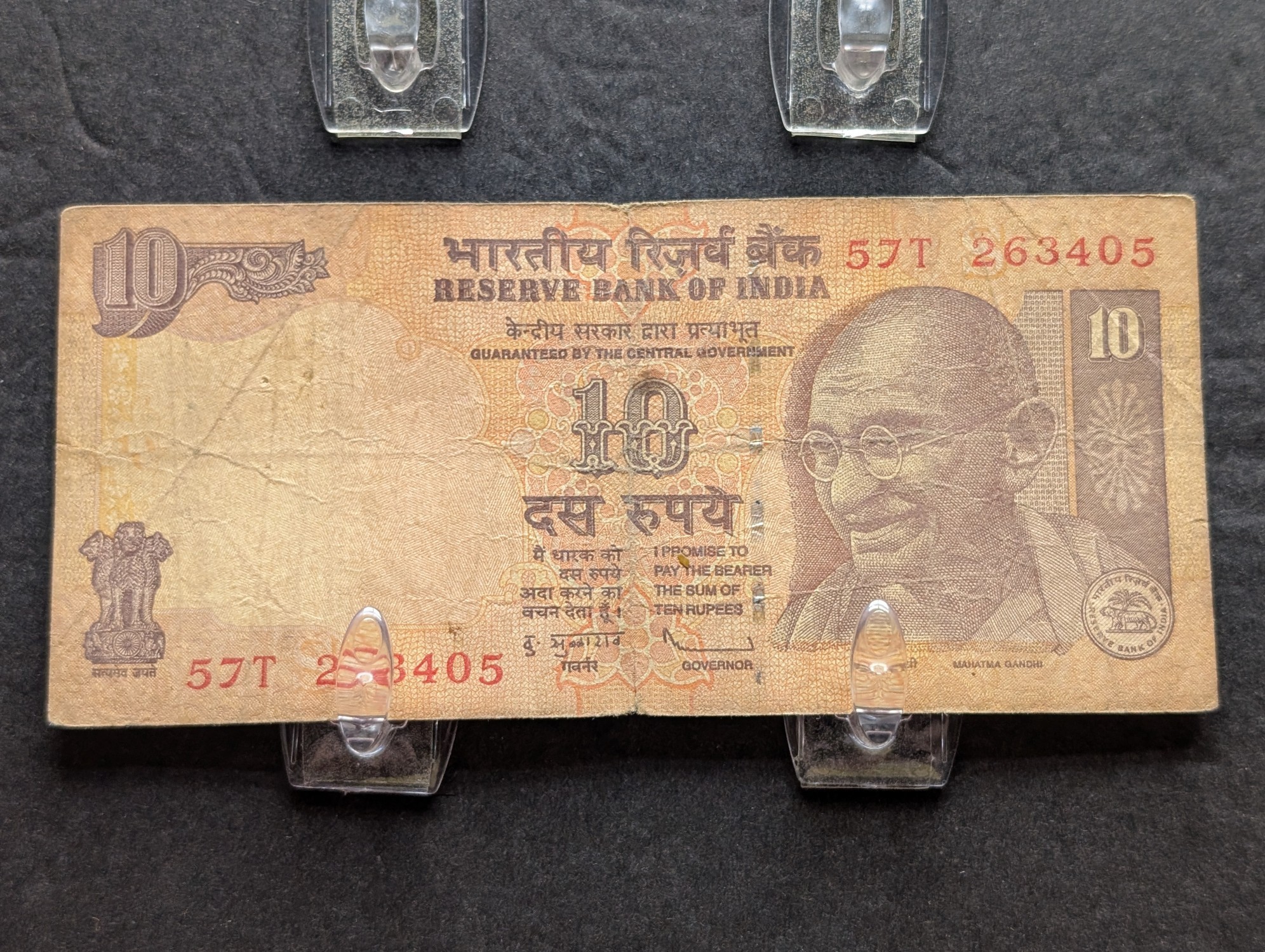 Reserve Bank of India 2 and 10 Rupee Banknotes - Signed by Governors Manmohan Singh and D. Subbarao
