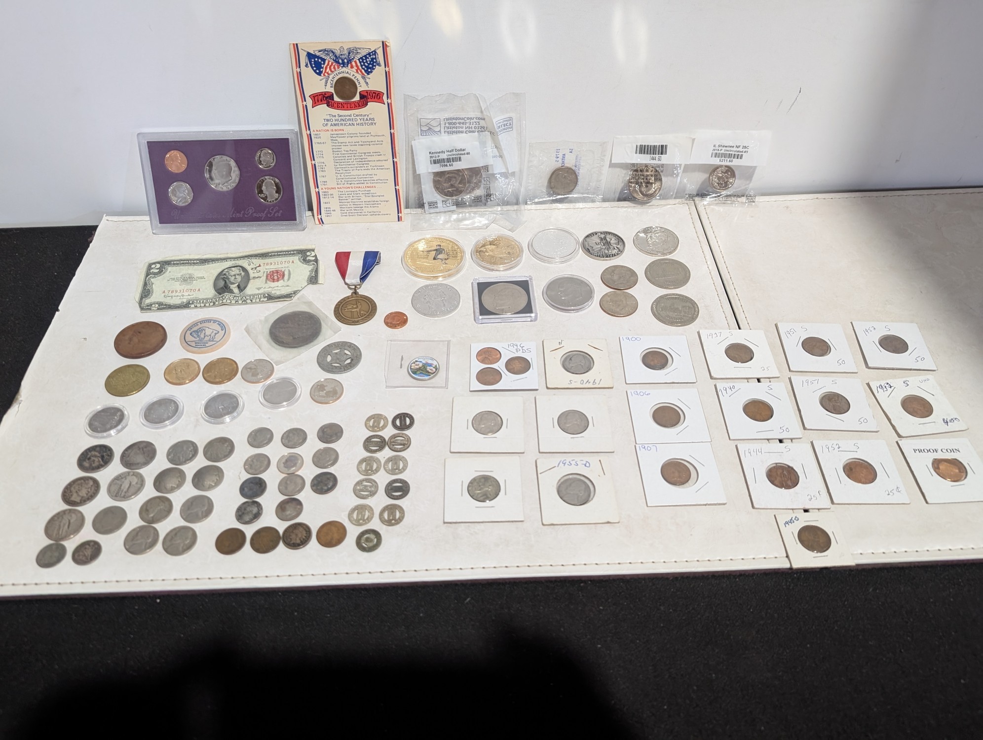 Various Vintage & Modern U.S. Coins, Currency & Tokens - Some Silver