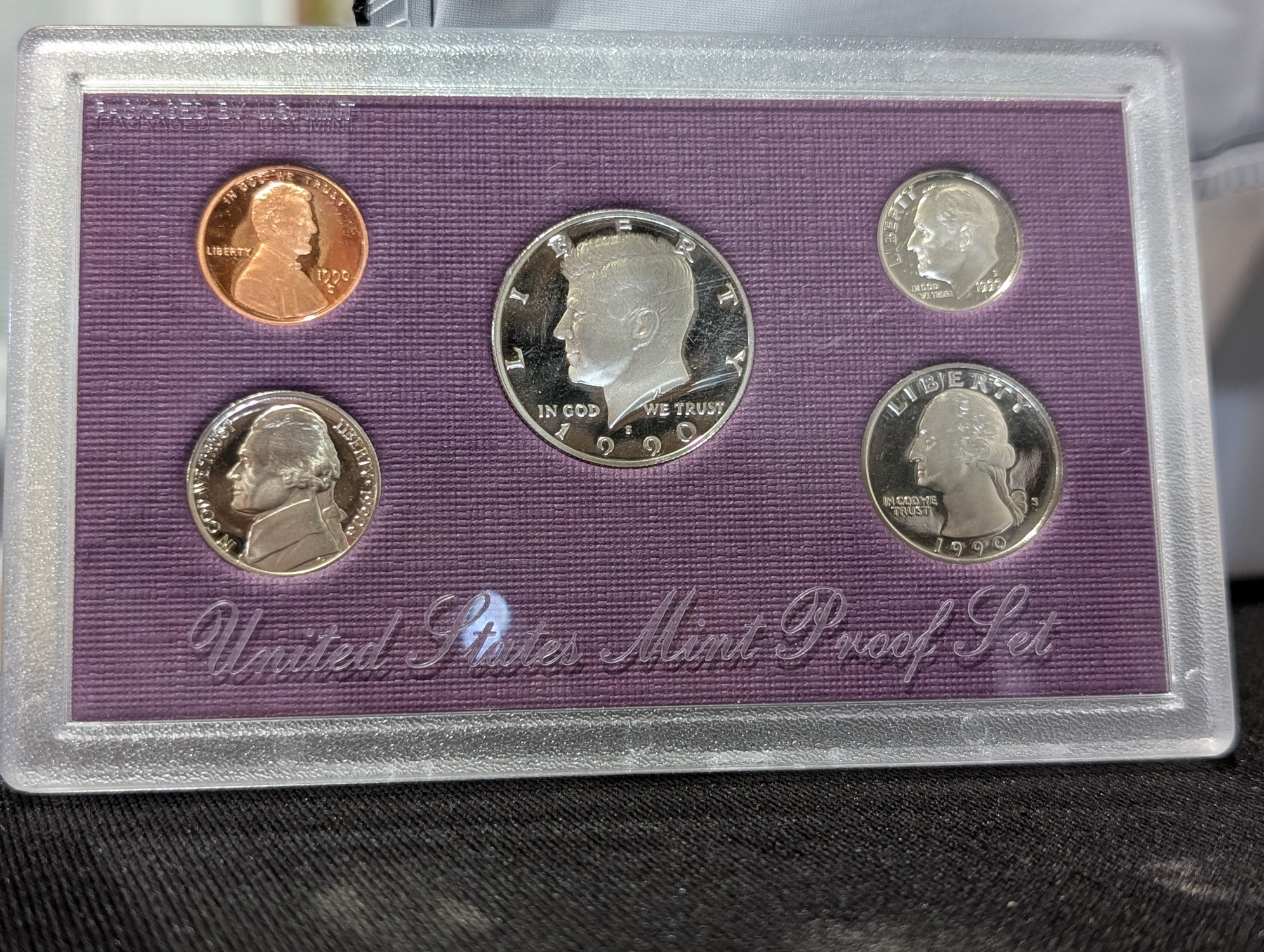 Various Vintage & Modern U.S. Coins, Currency & Tokens - Some Silver