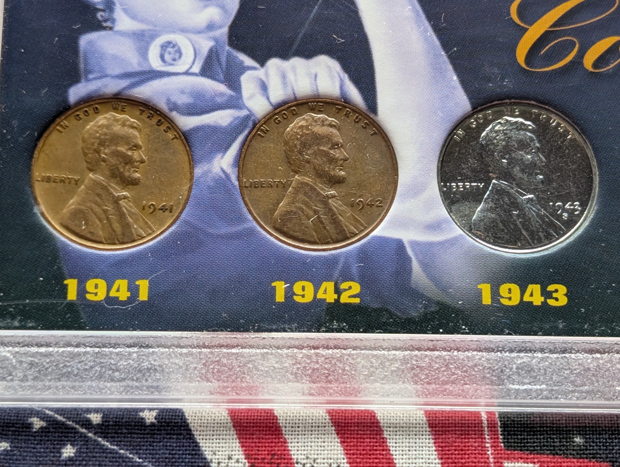 1941-45 WWII Lincoln Wheat Cent Collection in Display - 5 Total Coins