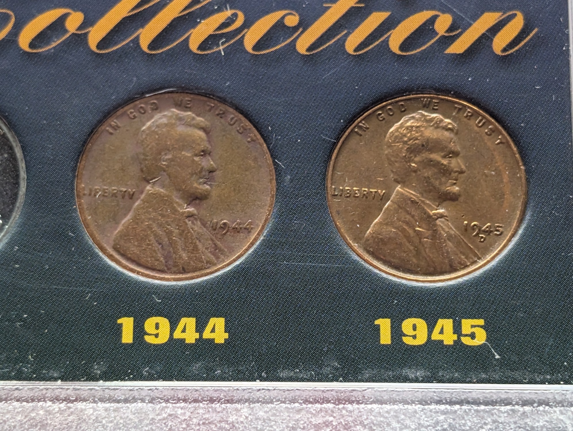 1941-45 WWII Lincoln Wheat Cent Collection in Display - 5 Total Coins