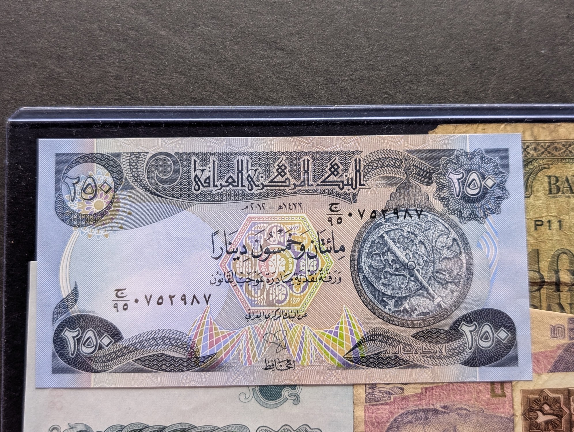 (6) Assorted World Currency Notes in Display