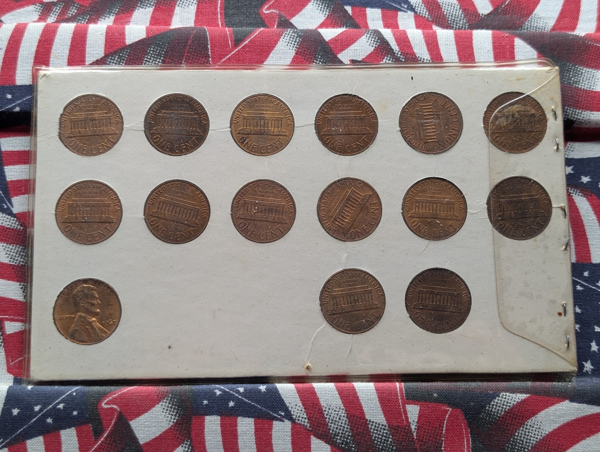 (15) 1959-1966 P&D Mint Lincoln Memorial Cent Collection in Display