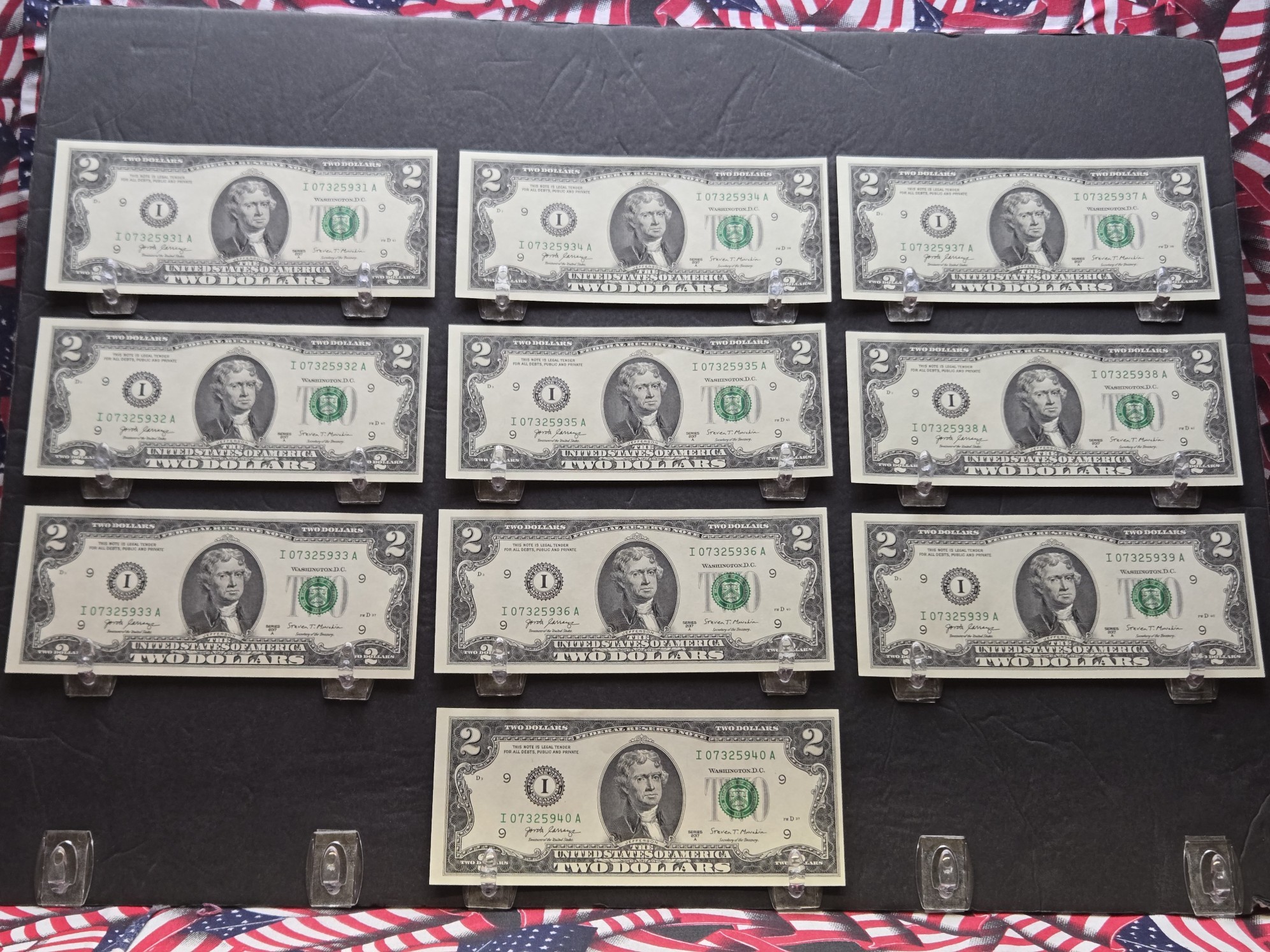 (10) 2017-A $2 Notes in Sequential Order, Crisp and Uncirculated