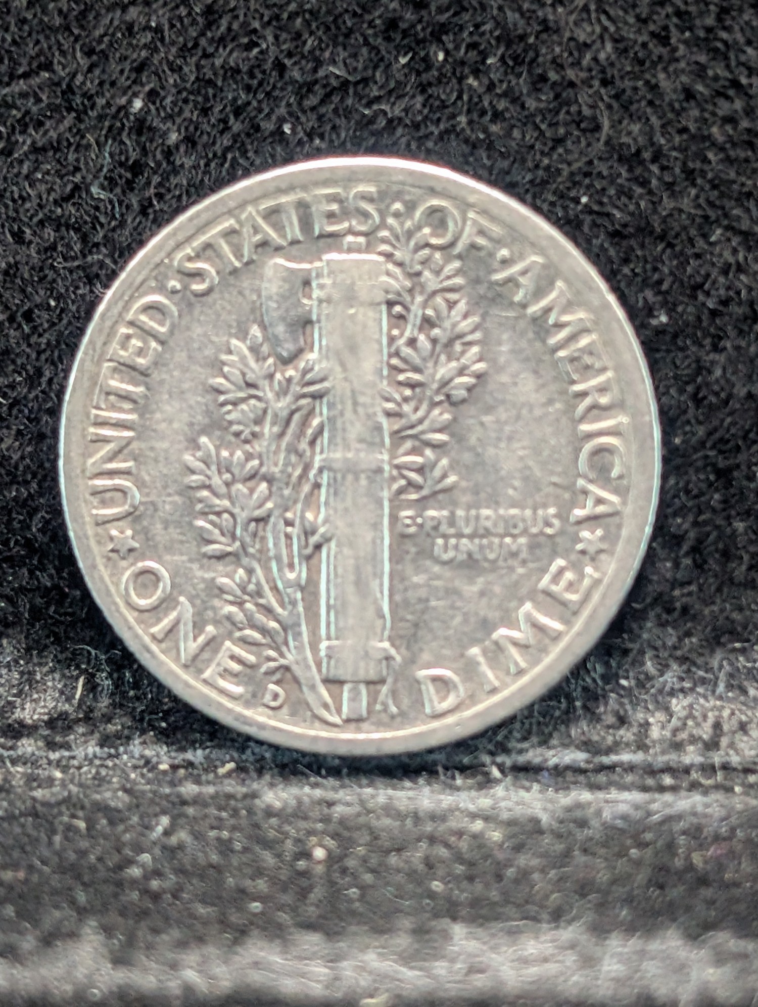 1941-D (WWII ERA) Mercury Dime, 85 Years old, 90% Silver