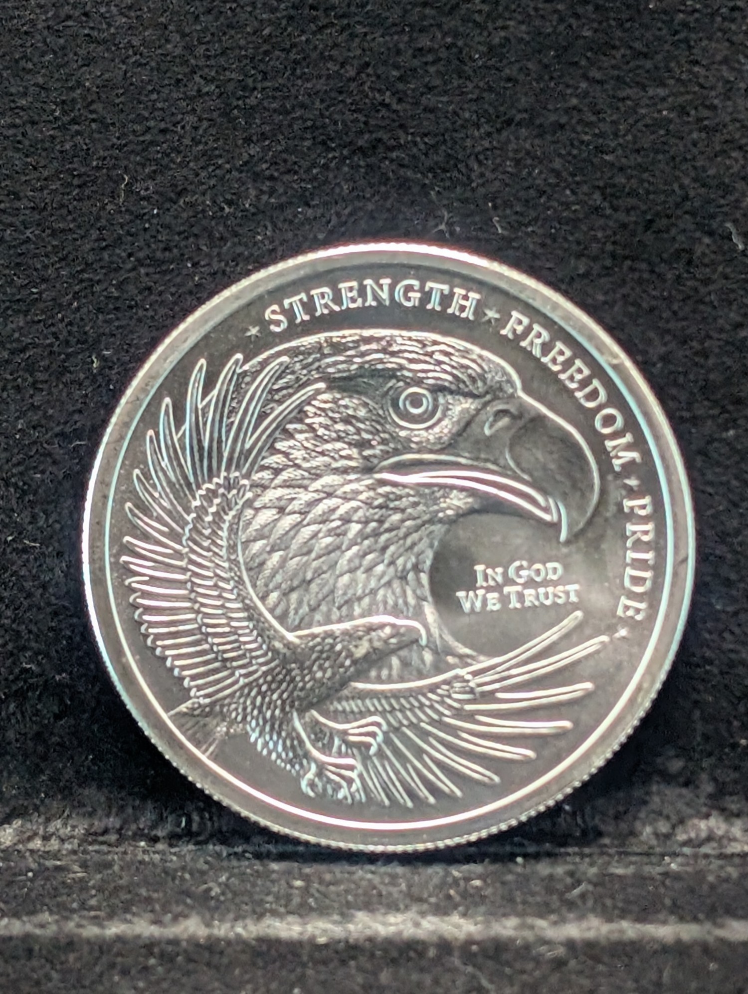 Golden State Mint 1 Troy Ounce .999 Silver, American Flag & Eagle Round, BU