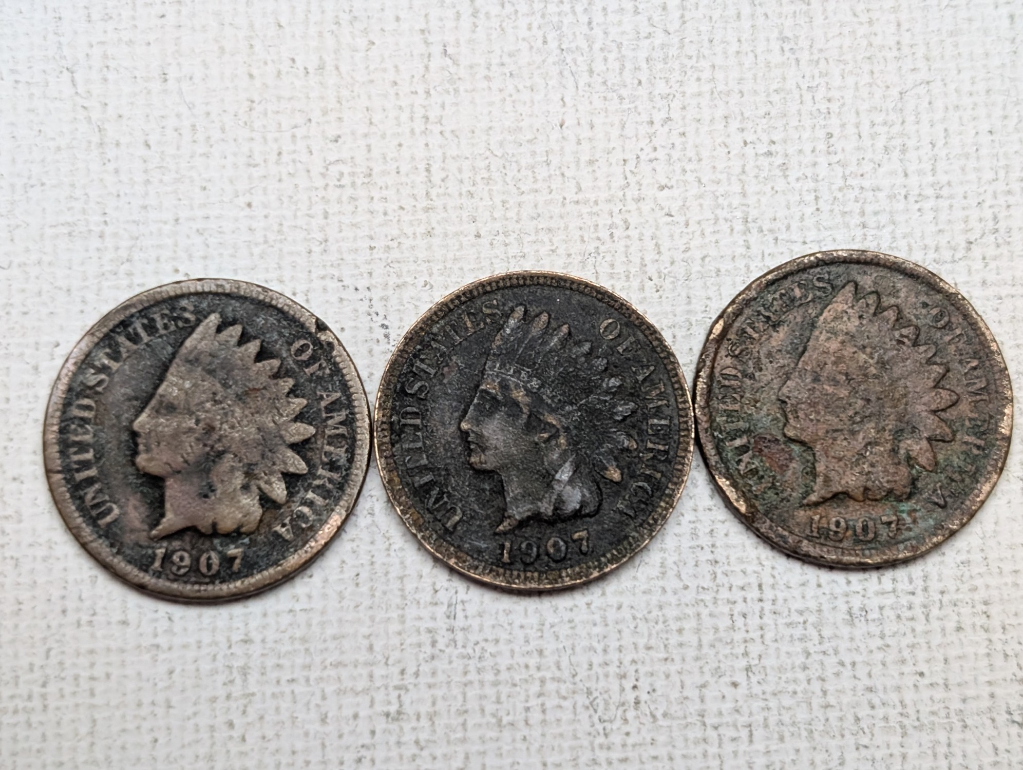 1900, 1901, 1902, (2) 1903, 1905, 1906, & (3) 1907 Indian Head Cents