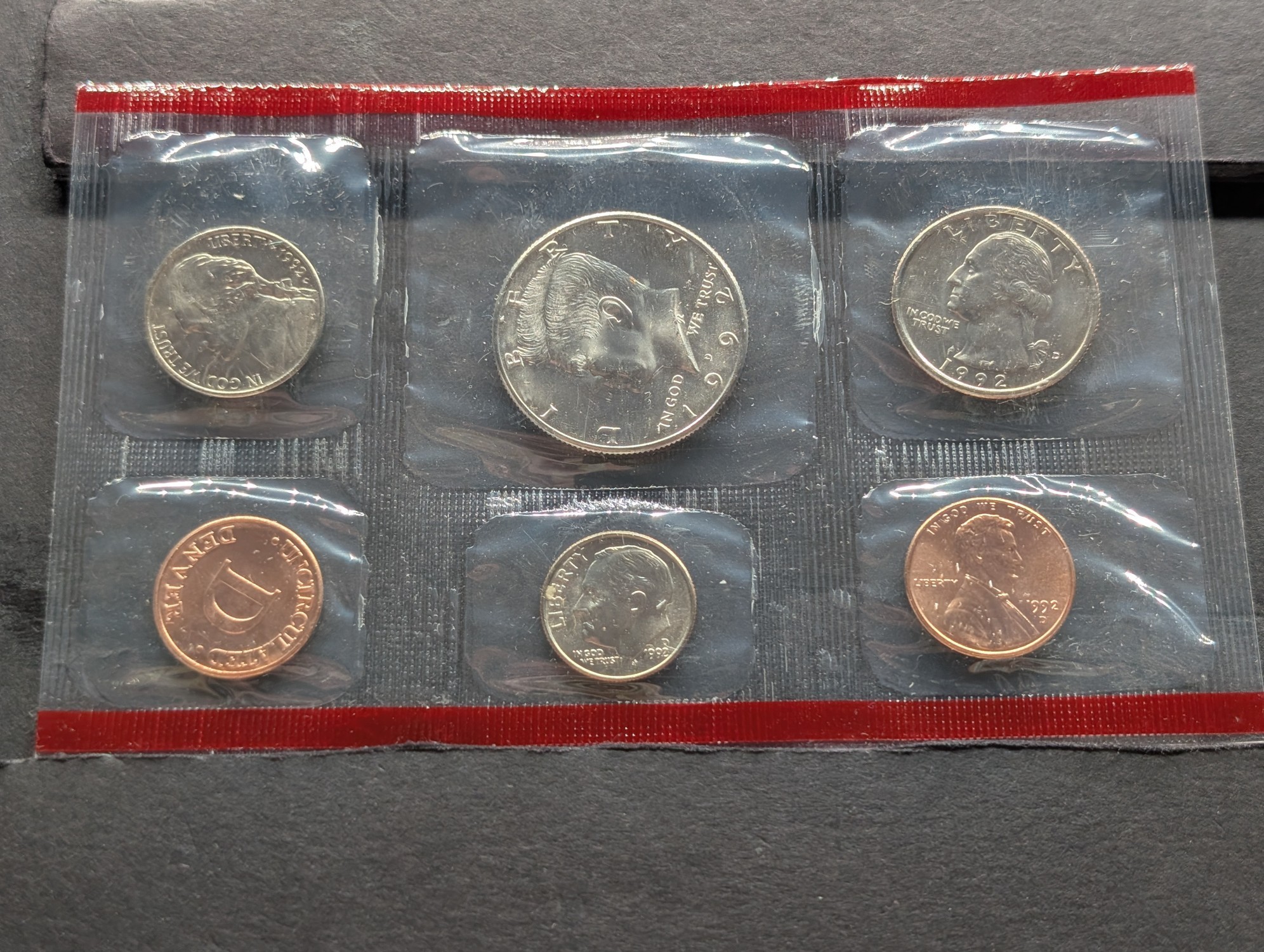 1992 P & D U.S. Mint Uncirculated Coin Set In OGP w/COA