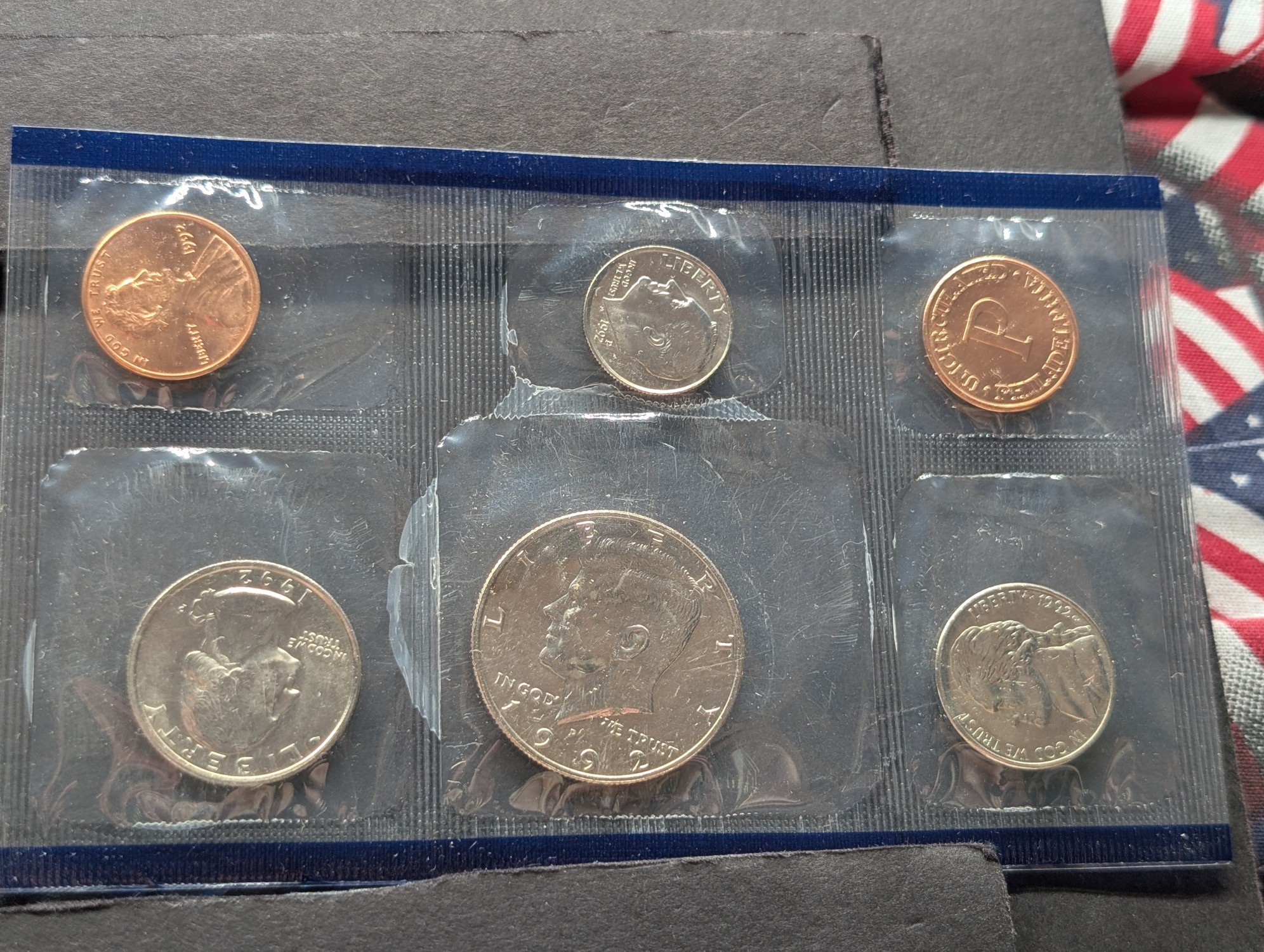 1992 P & D U.S. Mint Uncirculated Coin Set In OGP w/COA
