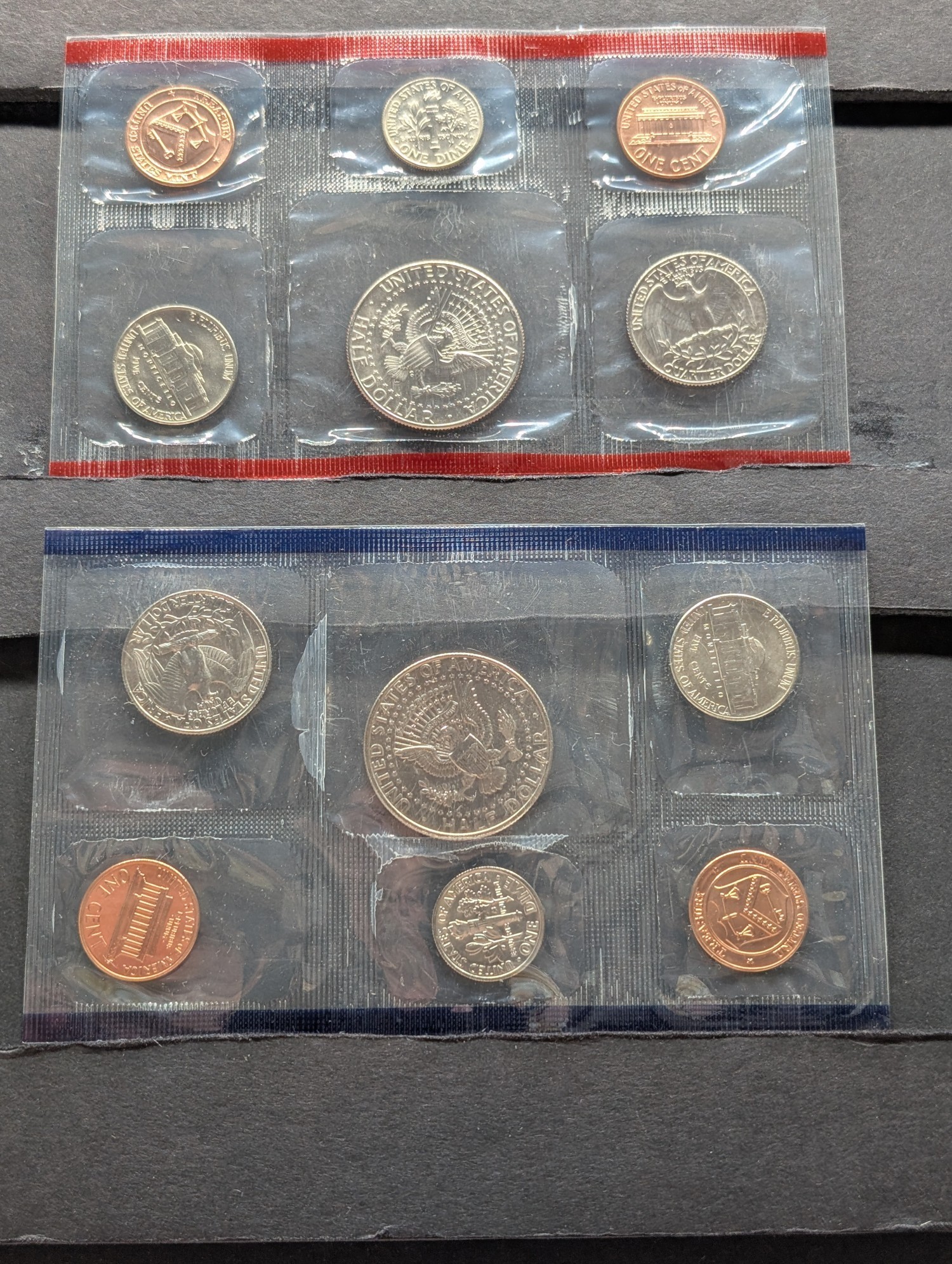 1992 P & D U.S. Mint Uncirculated Coin Set In OGP w/COA