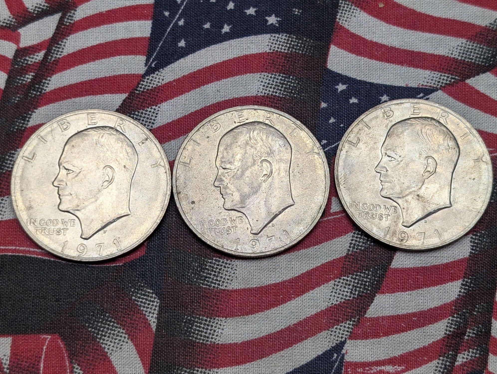 (5) 1971-D Eisenhower Dollars