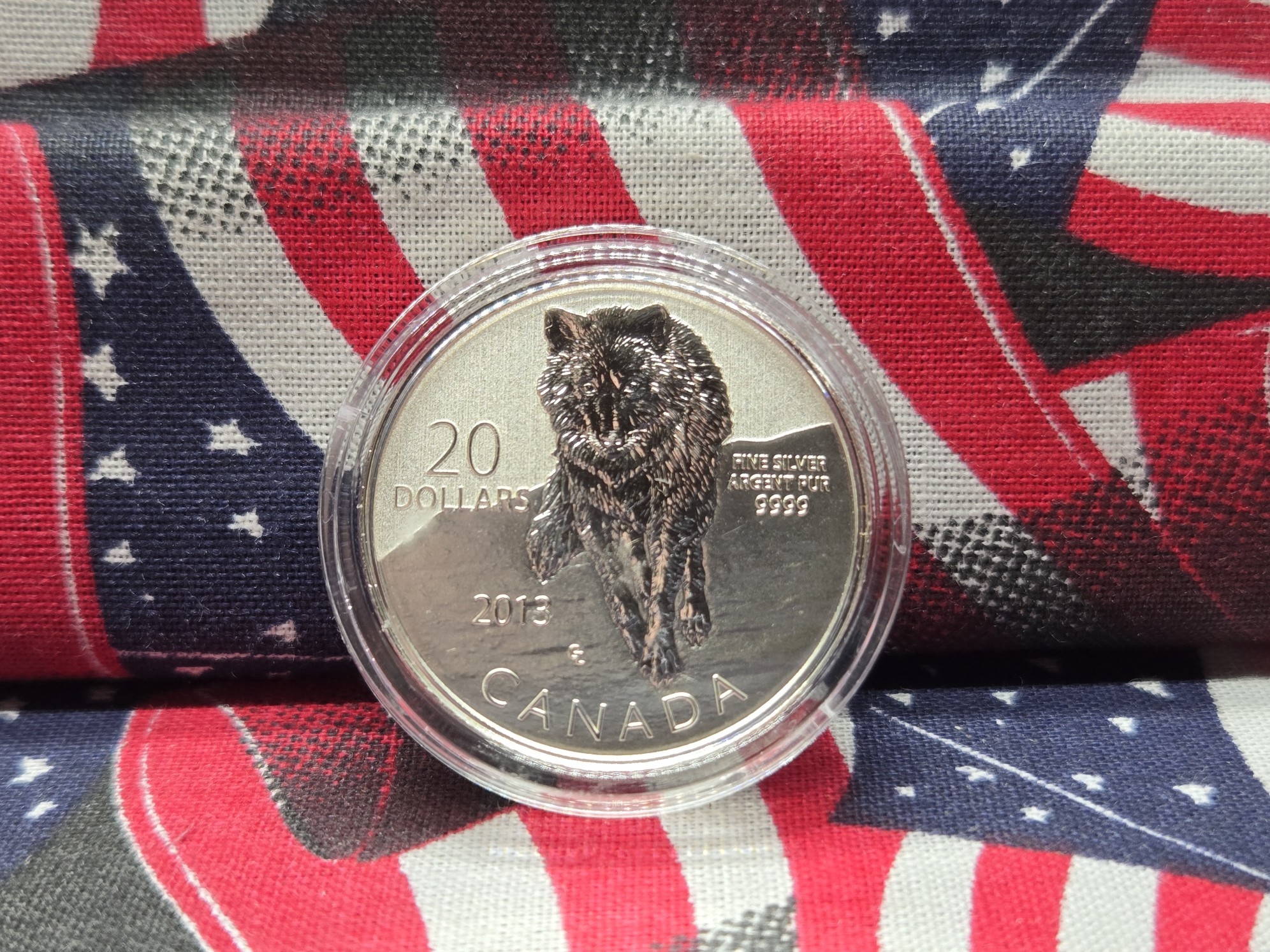 2013 Canada Royal Canadian Mint $20 .9999 Silver Wolf Coin - 7.96 Grams