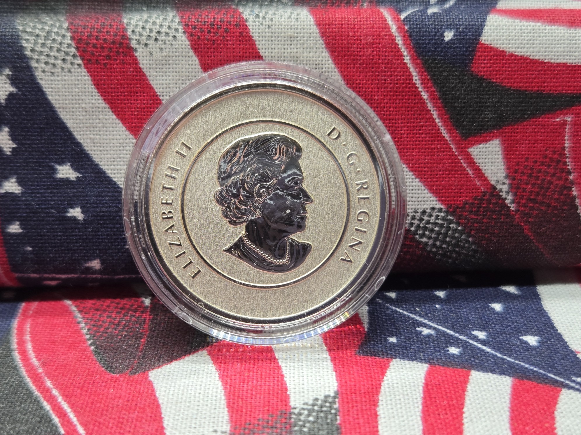 2013 Canada Royal Canadian Mint $20 .9999 Silver Wolf Coin - 7.96 Grams