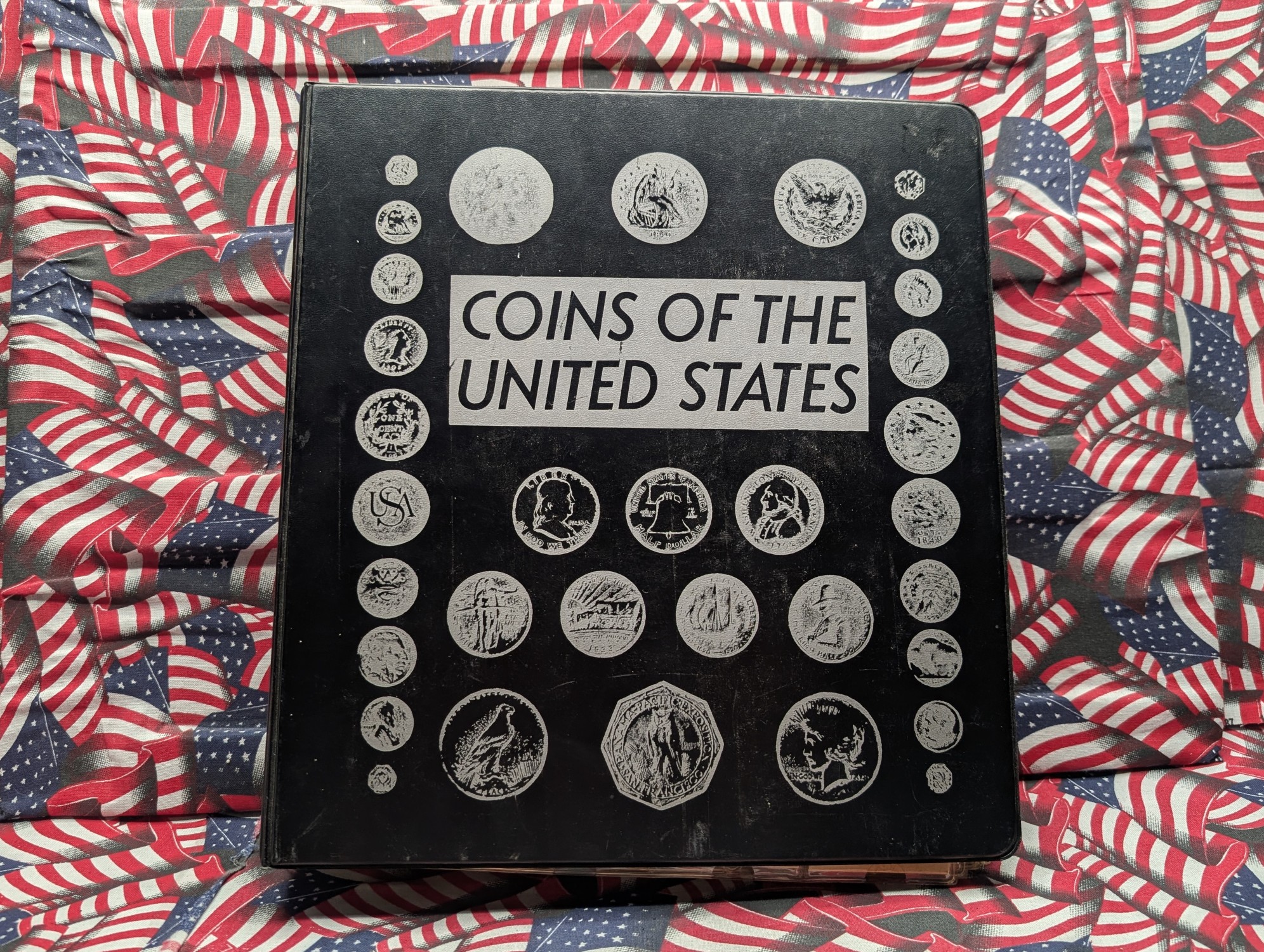 (259) 1909-1988 Lincoln Cent Collection in Collector's Binder - Includes BETTER DATES!