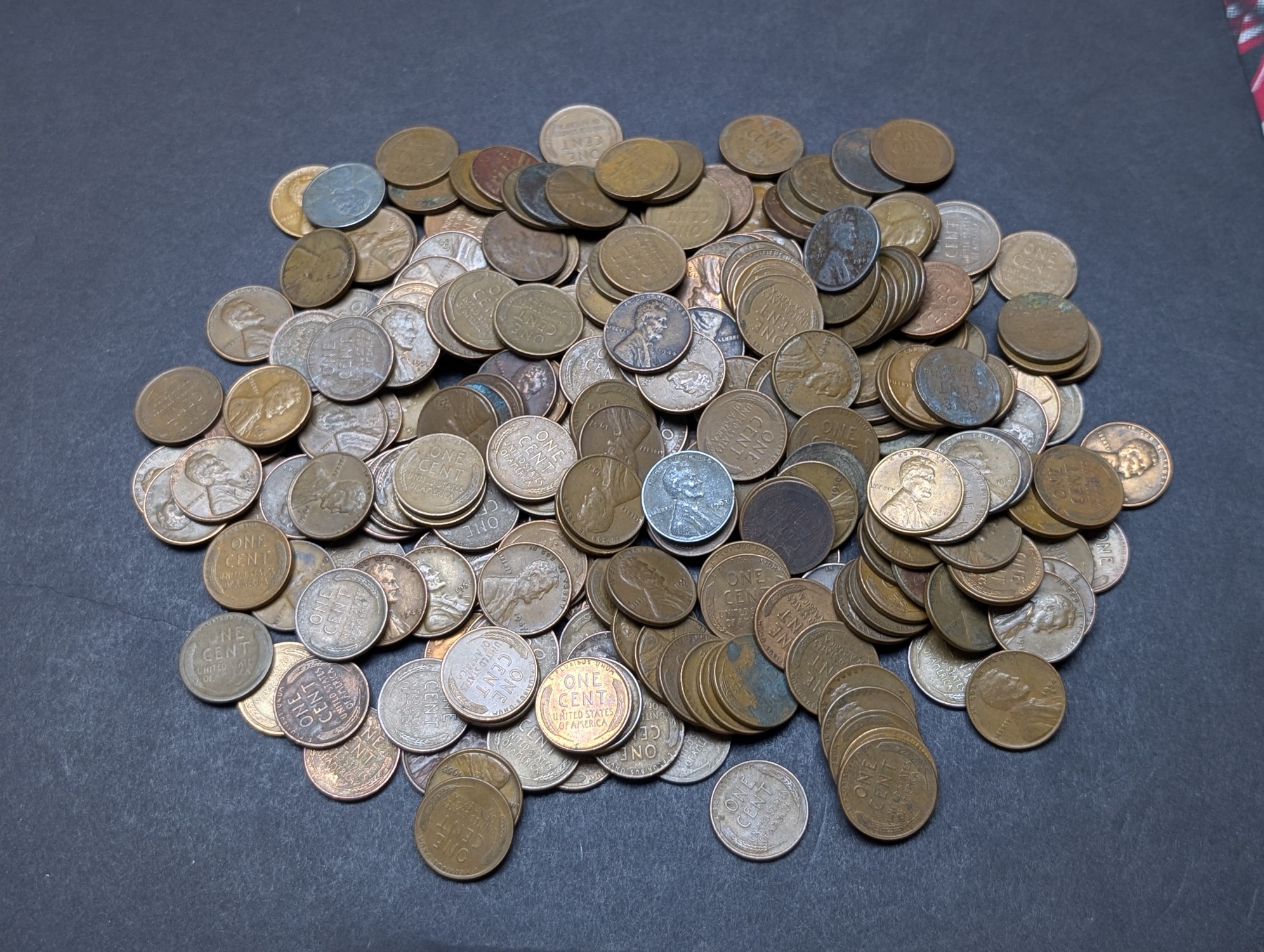 (250) Assorted Lincoln Wheat Cents