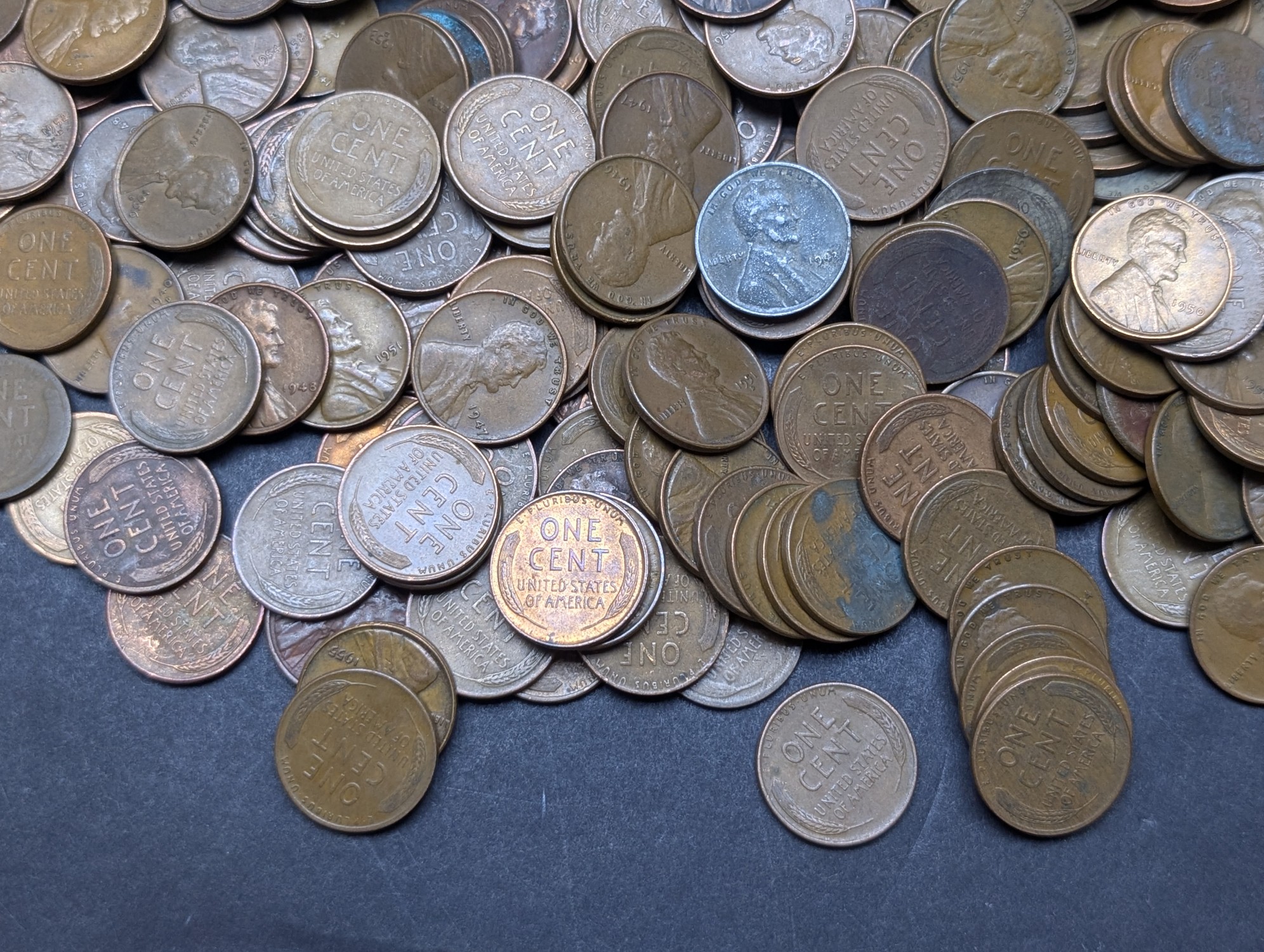 (250) Assorted Lincoln Wheat Cents