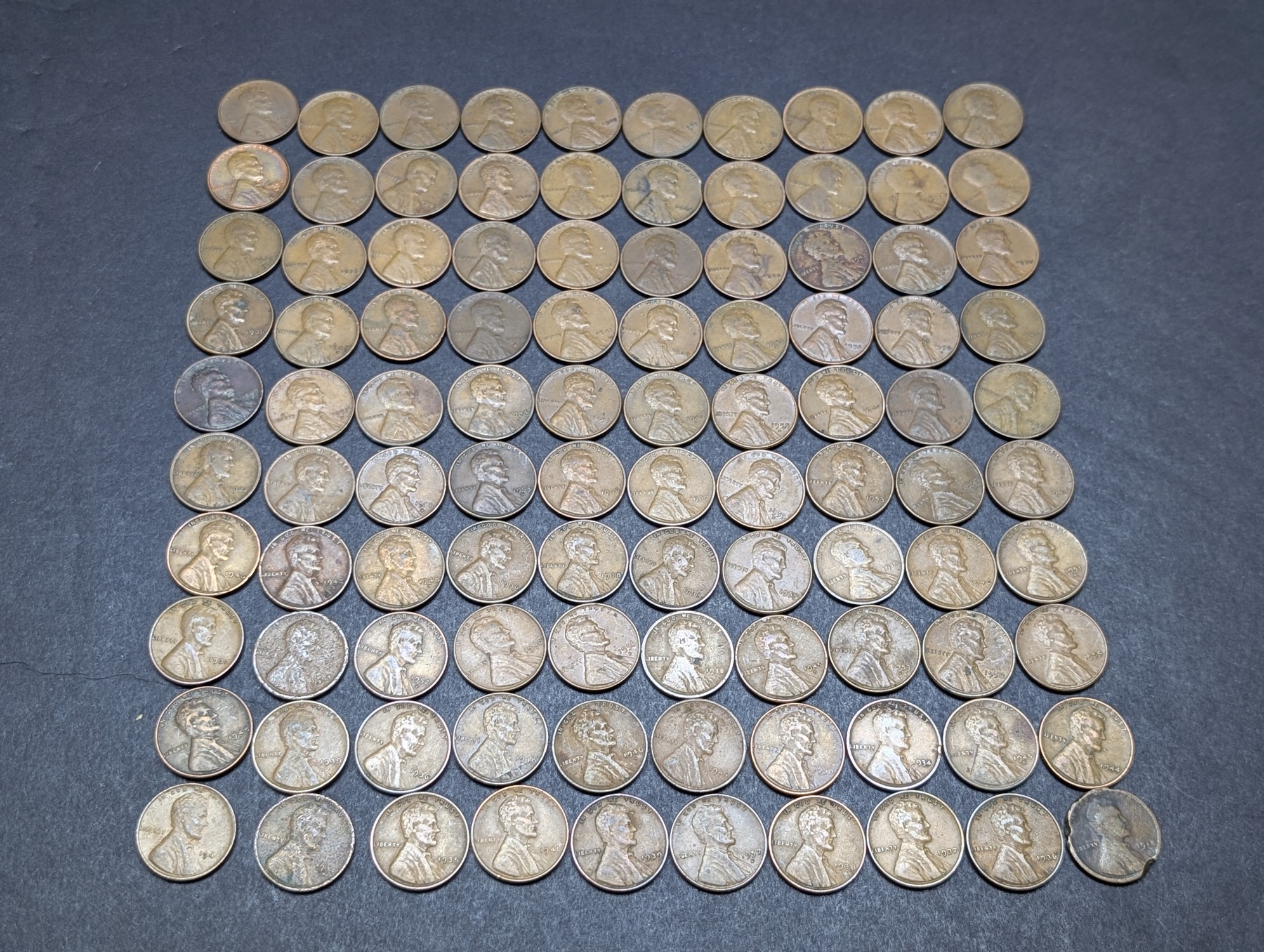 (100) Assorted Lincoln Wheat Cents, Mixed Dates and P-D-S Mint Marks