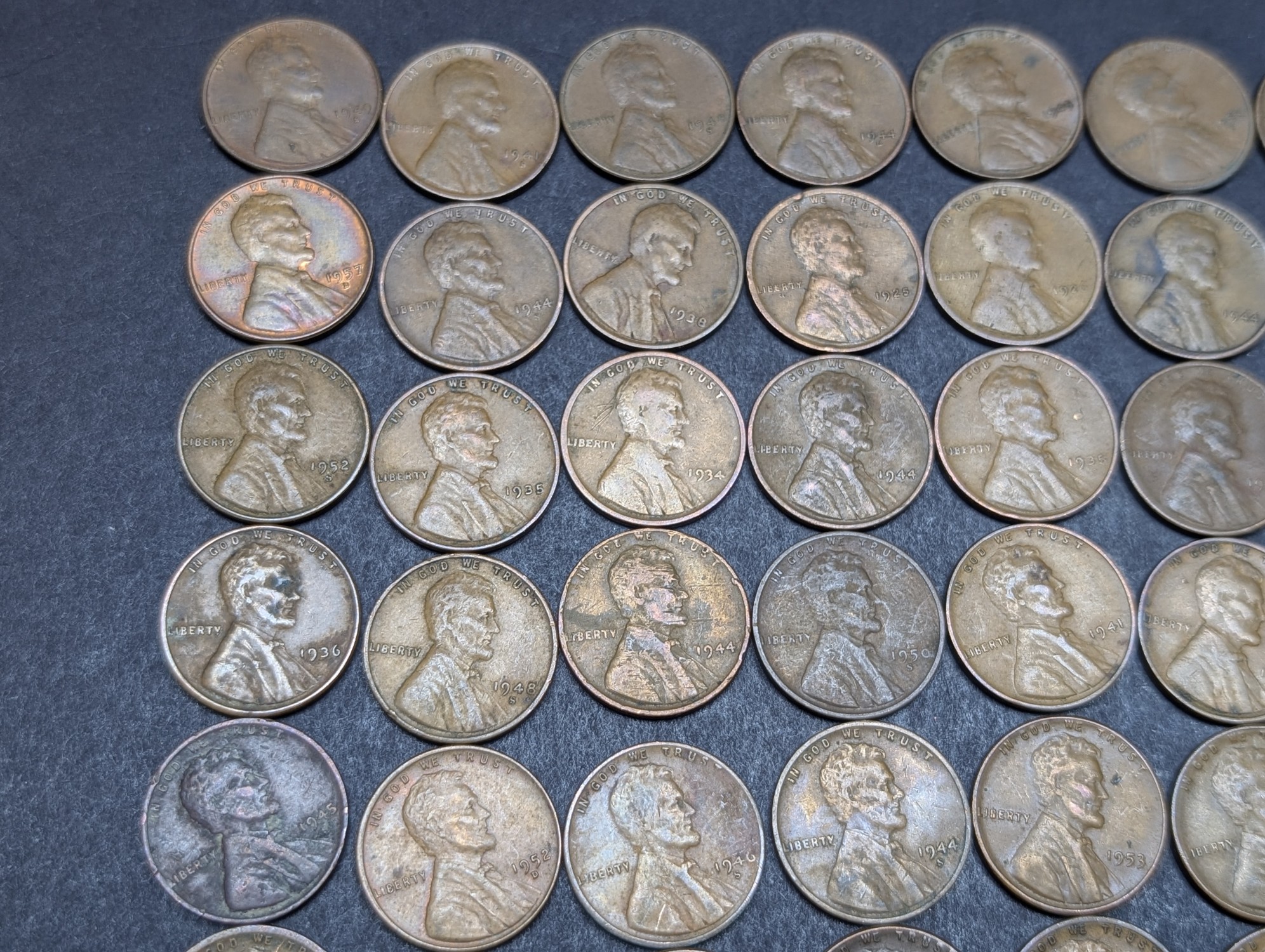 (100) Assorted Lincoln Wheat Cents, Mixed Dates and P-D-S Mint Marks