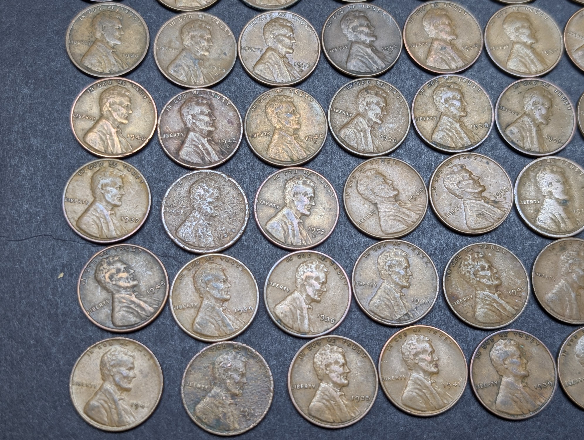 (100) Assorted Lincoln Wheat Cents, Mixed Dates and P-D-S Mint Marks