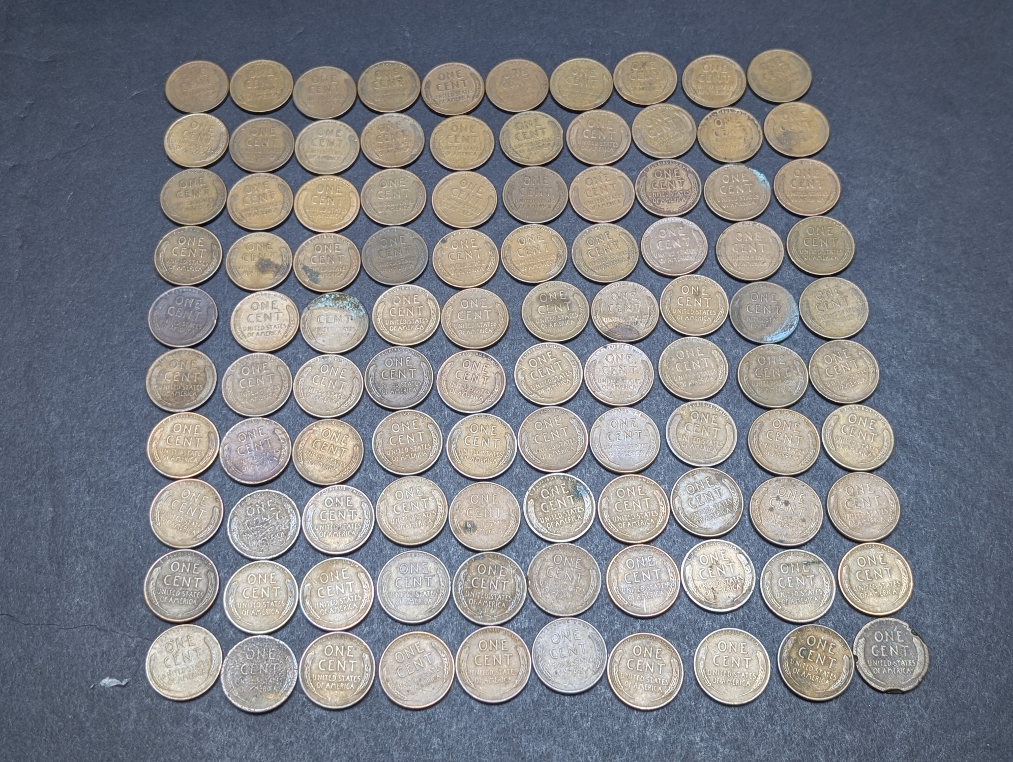 (100) Assorted Lincoln Wheat Cents, Mixed Dates and P-D-S Mint Marks