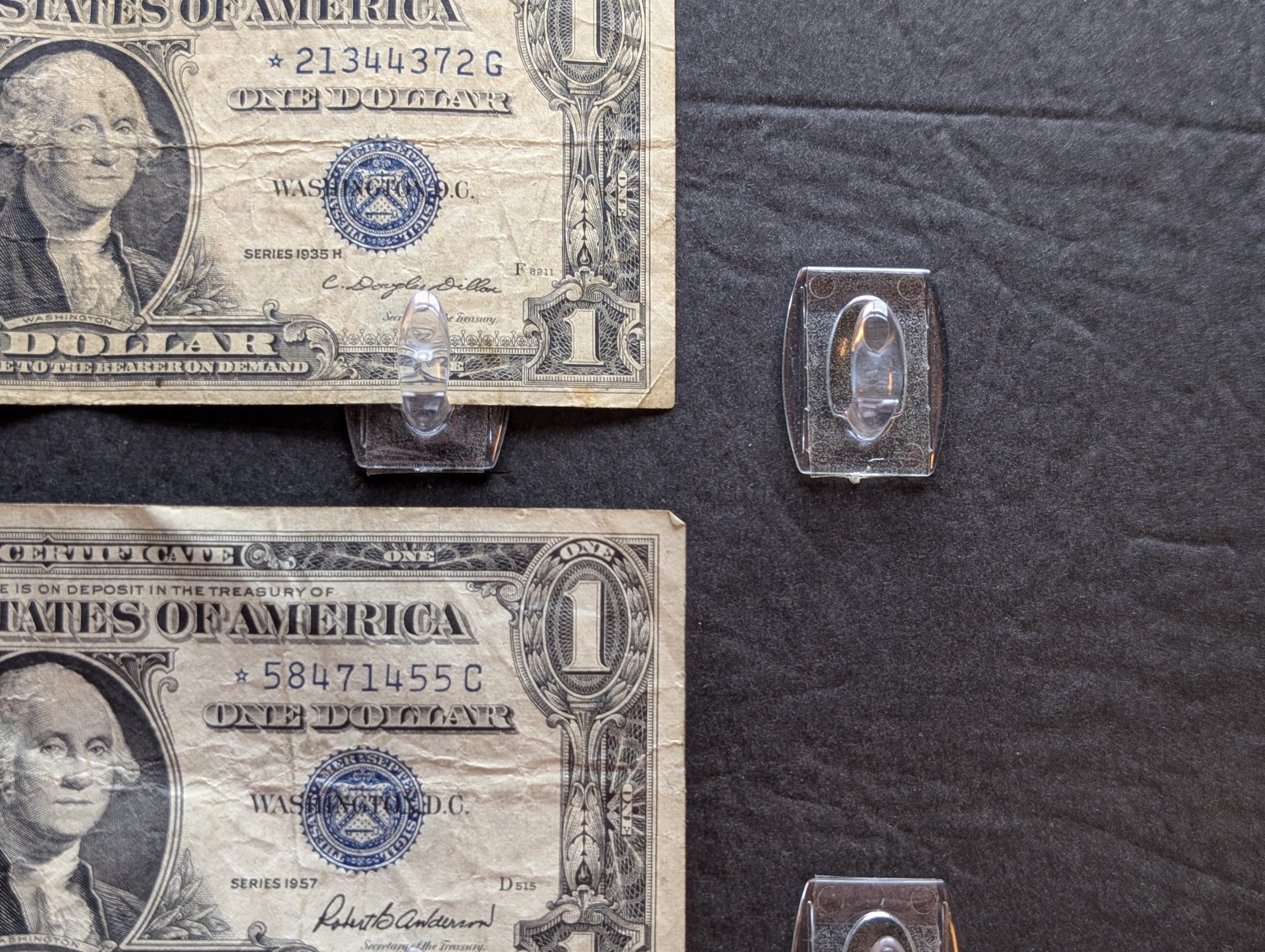 (10) 1935 & 1957 Series $1 Silver Certificates - Including (3) Star Notes