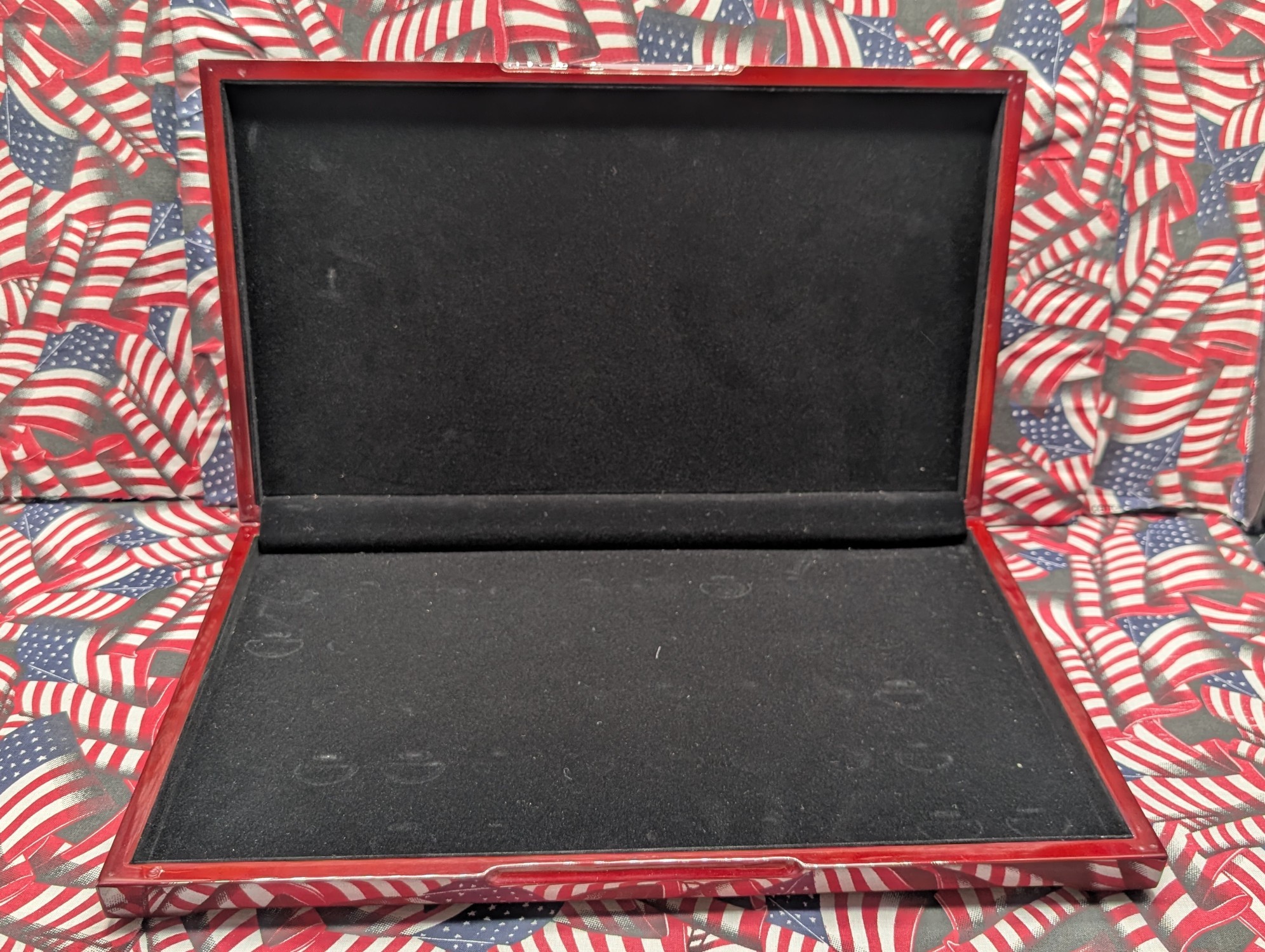 *EMPTY* Wooden Display Box - No Coins!!