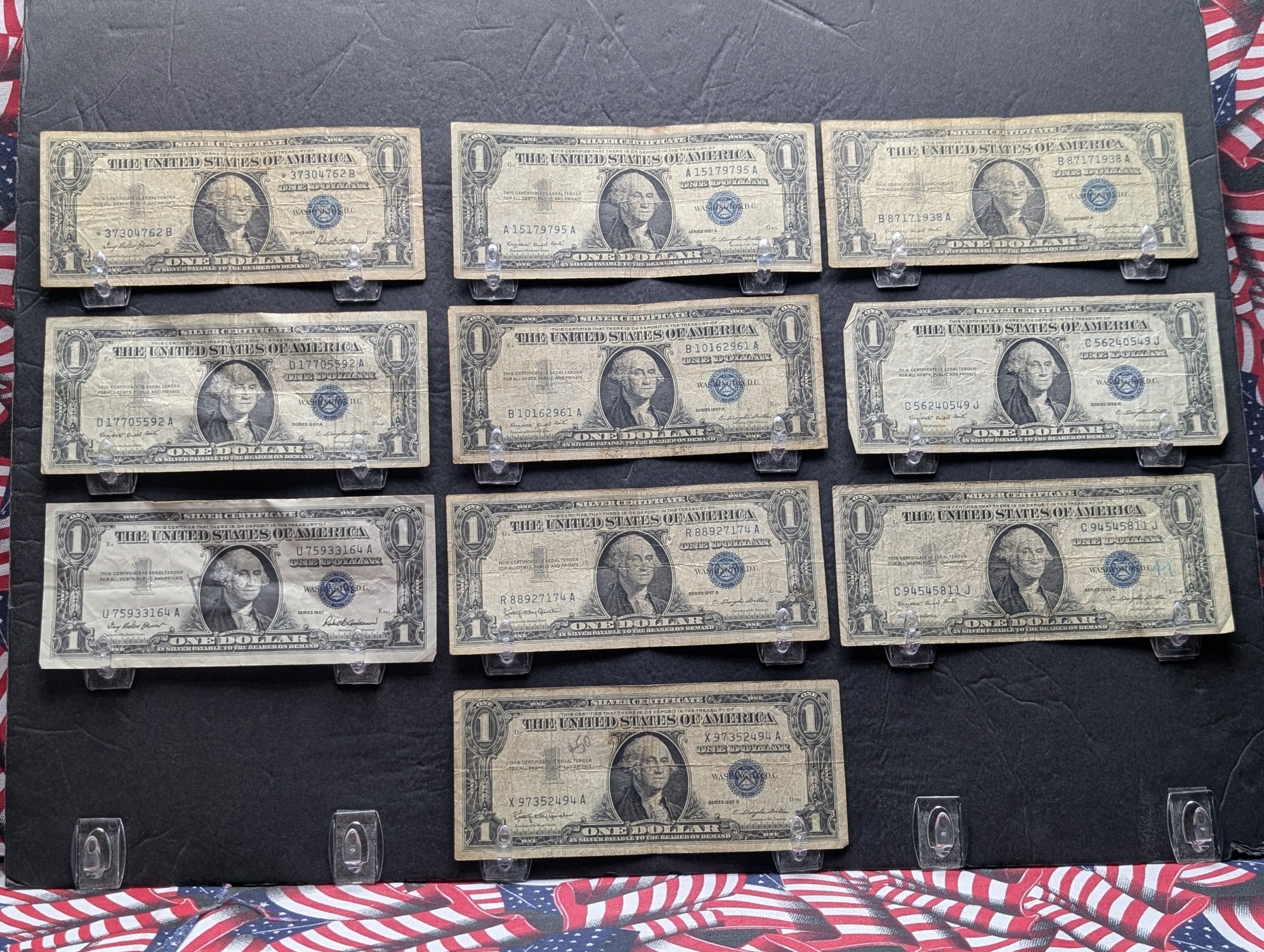 (10) 1935 & 1957 Series $1 Silver Certificates - Including Star Note