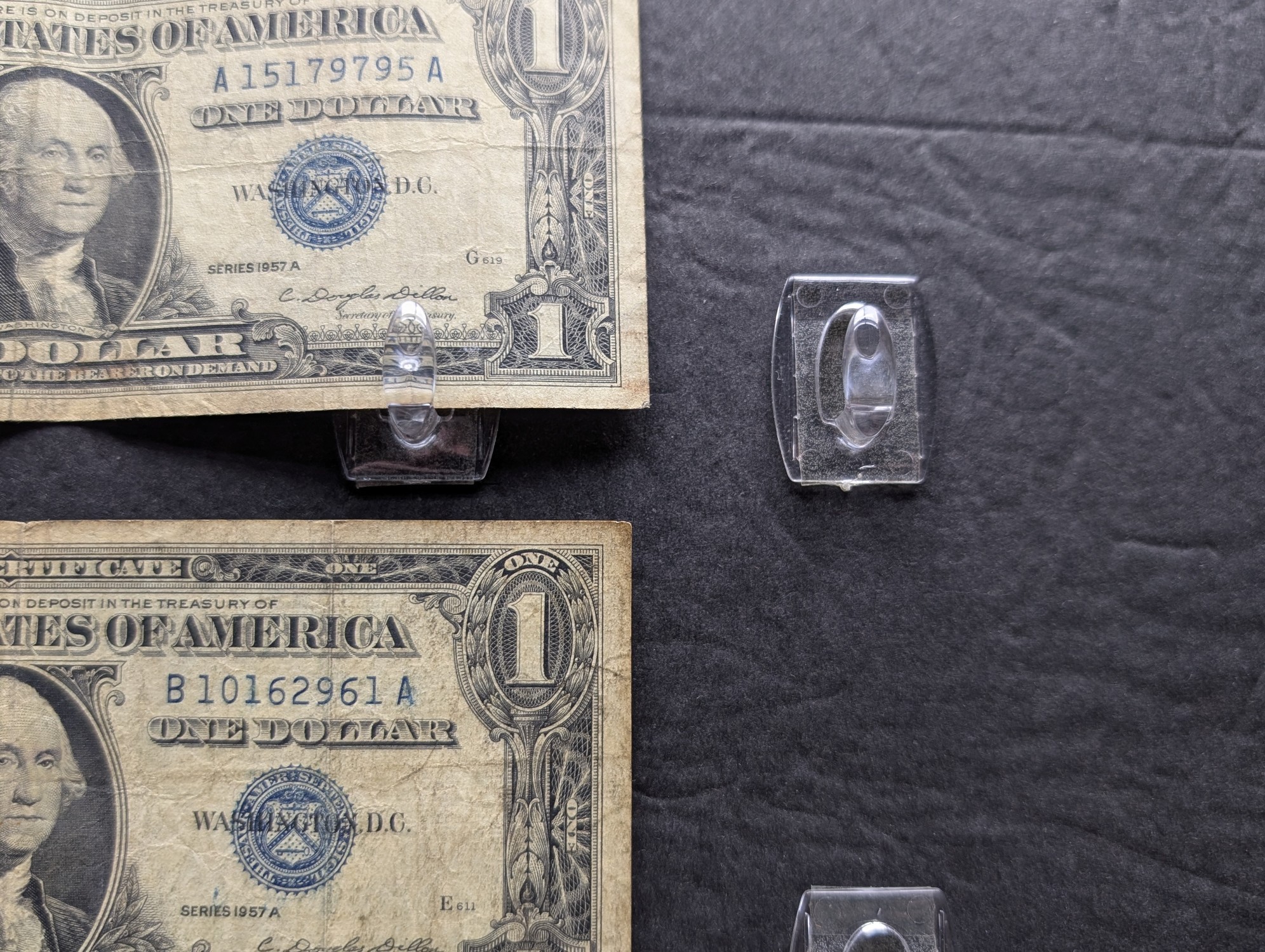 (10) 1935 & 1957 Series $1 Silver Certificates - Including Star Note