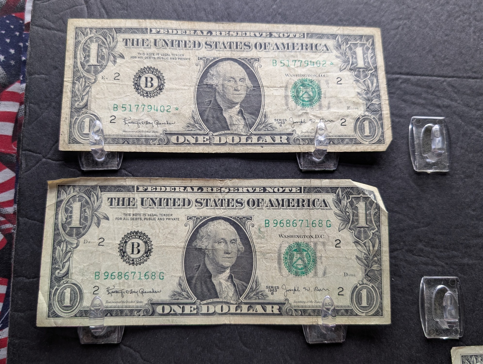(10) 1963 B Series $1 Joseph W. Barr Notes - Including Star Note