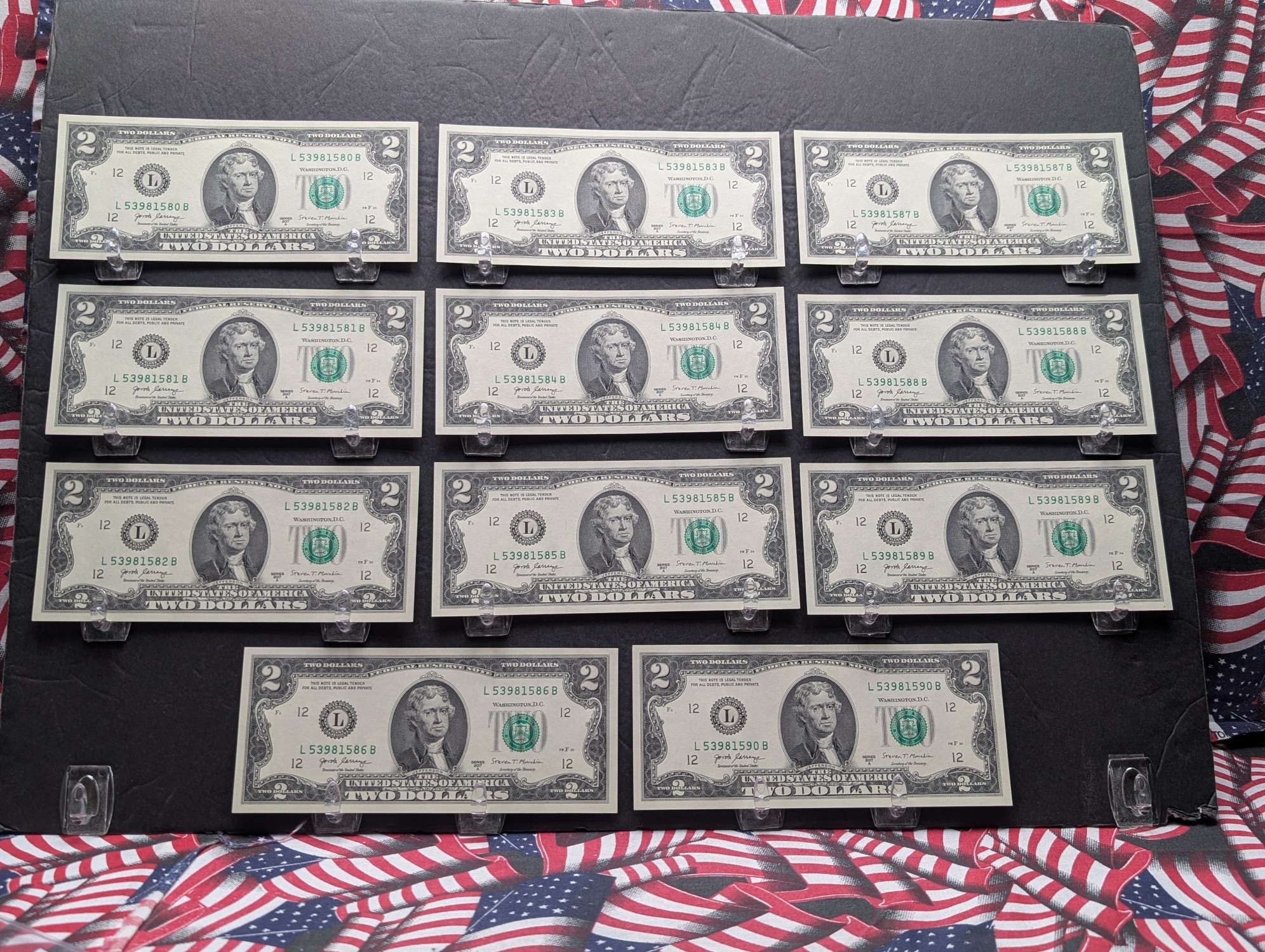 (11) 2017 A Series $2 Notes w/ Consecutive Serial #'s - ALL UNC!