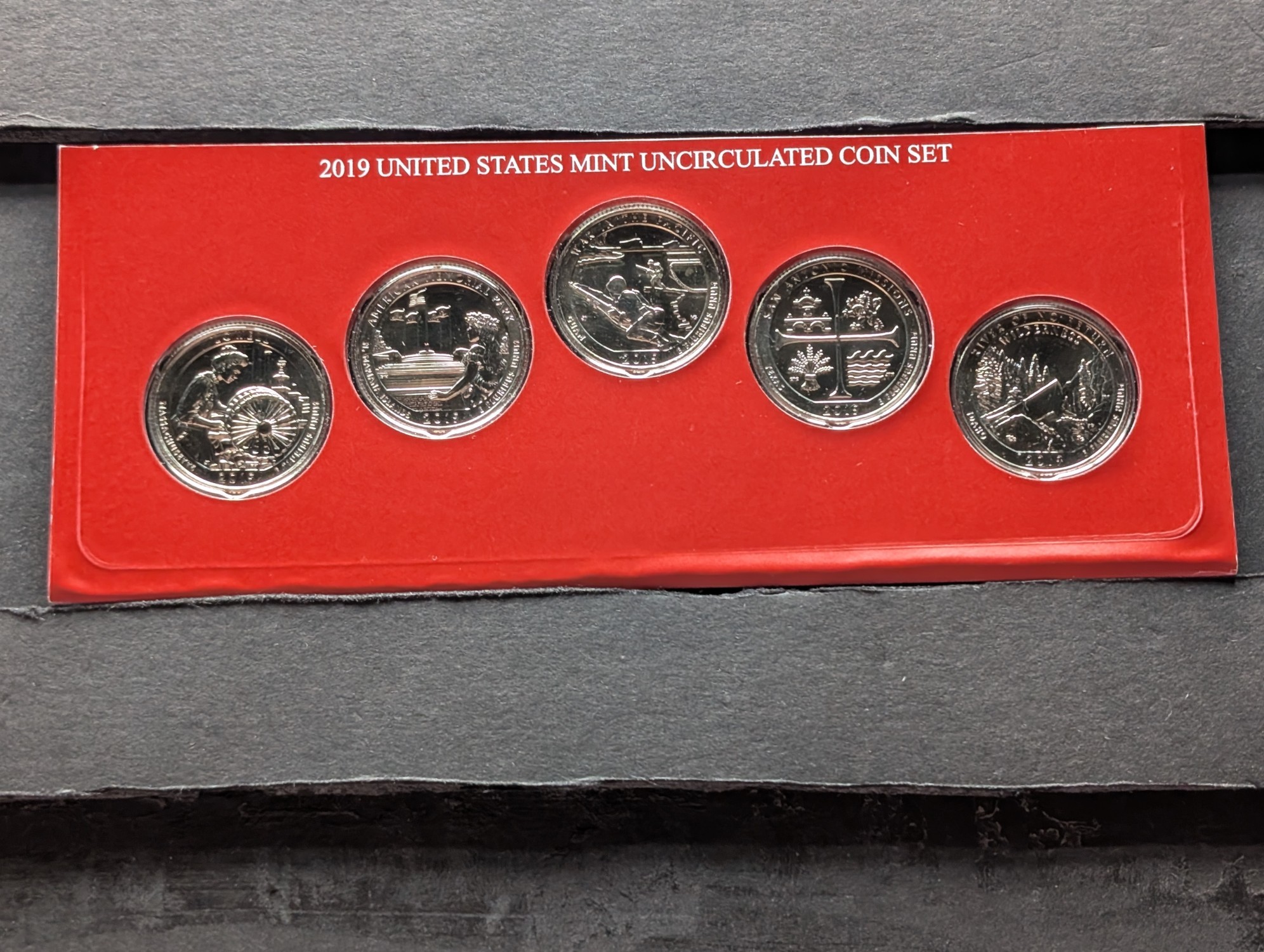 2019-D Only U.S. Mint America The Beautiful Uncirculated 5-Quarter Set in Display