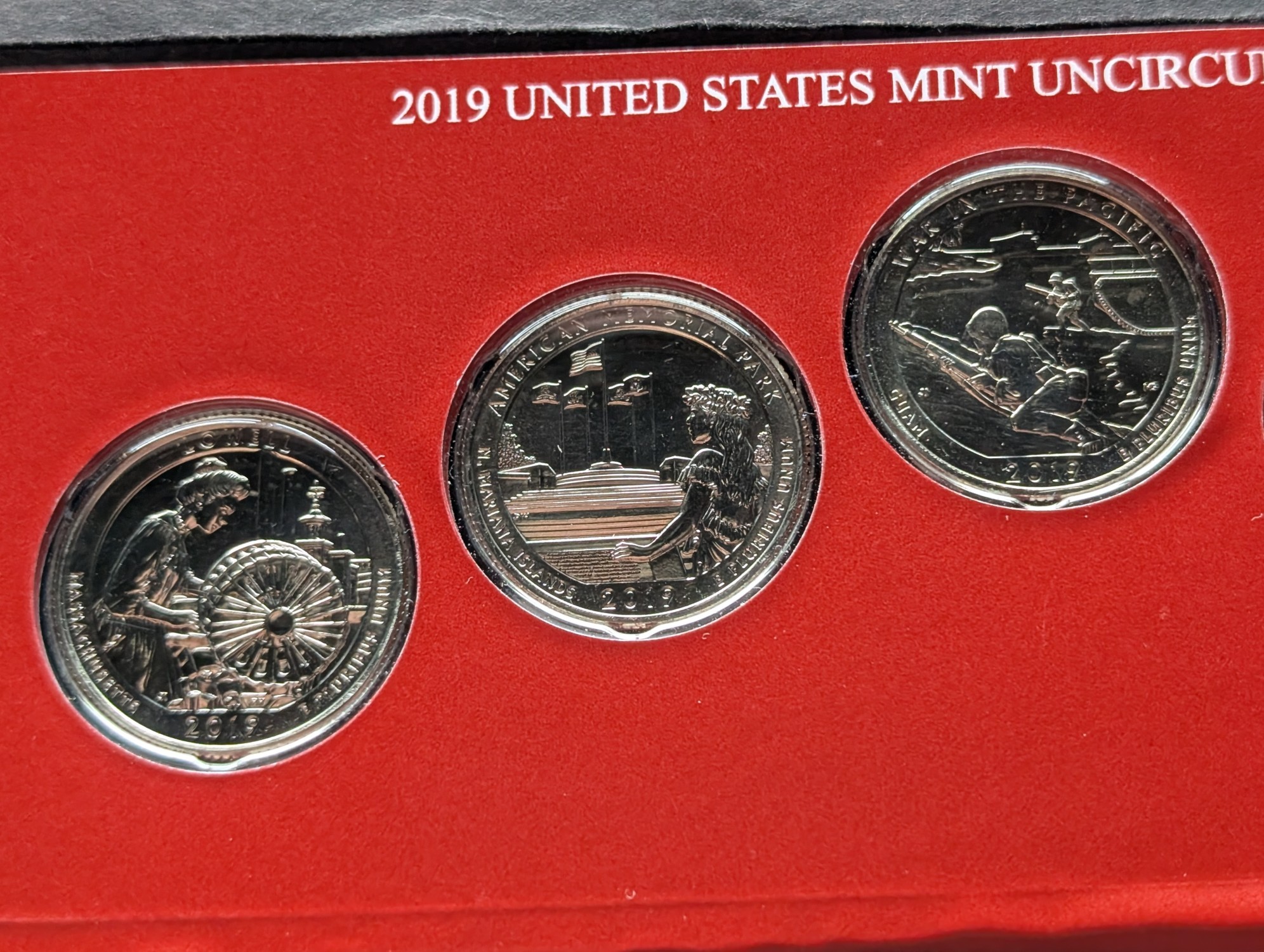 2019-D Only U.S. Mint America The Beautiful Uncirculated 5-Quarter Set in Display