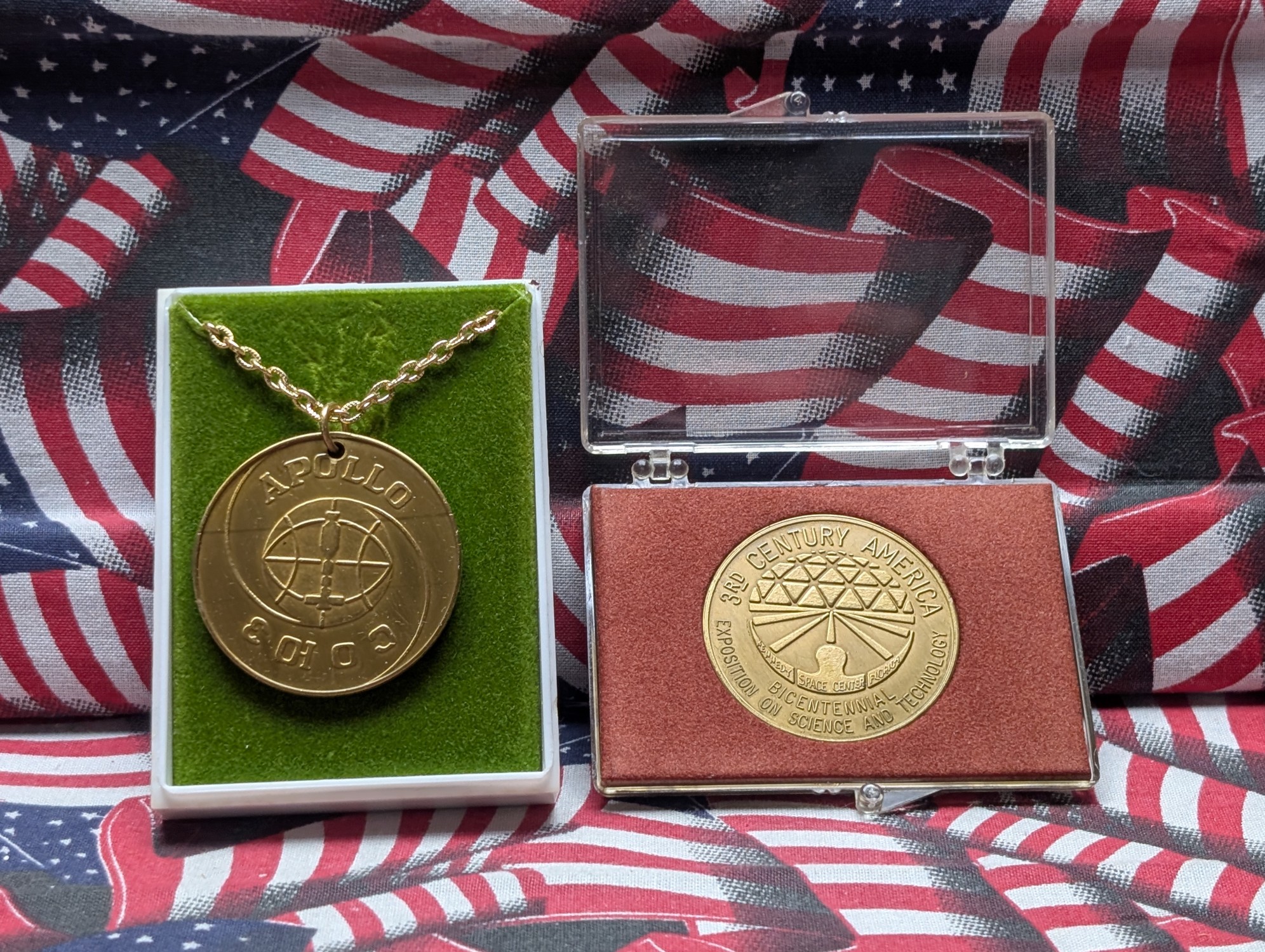 Kennedy Space Center & Apollo Space Program with Chain Commemorative Medals