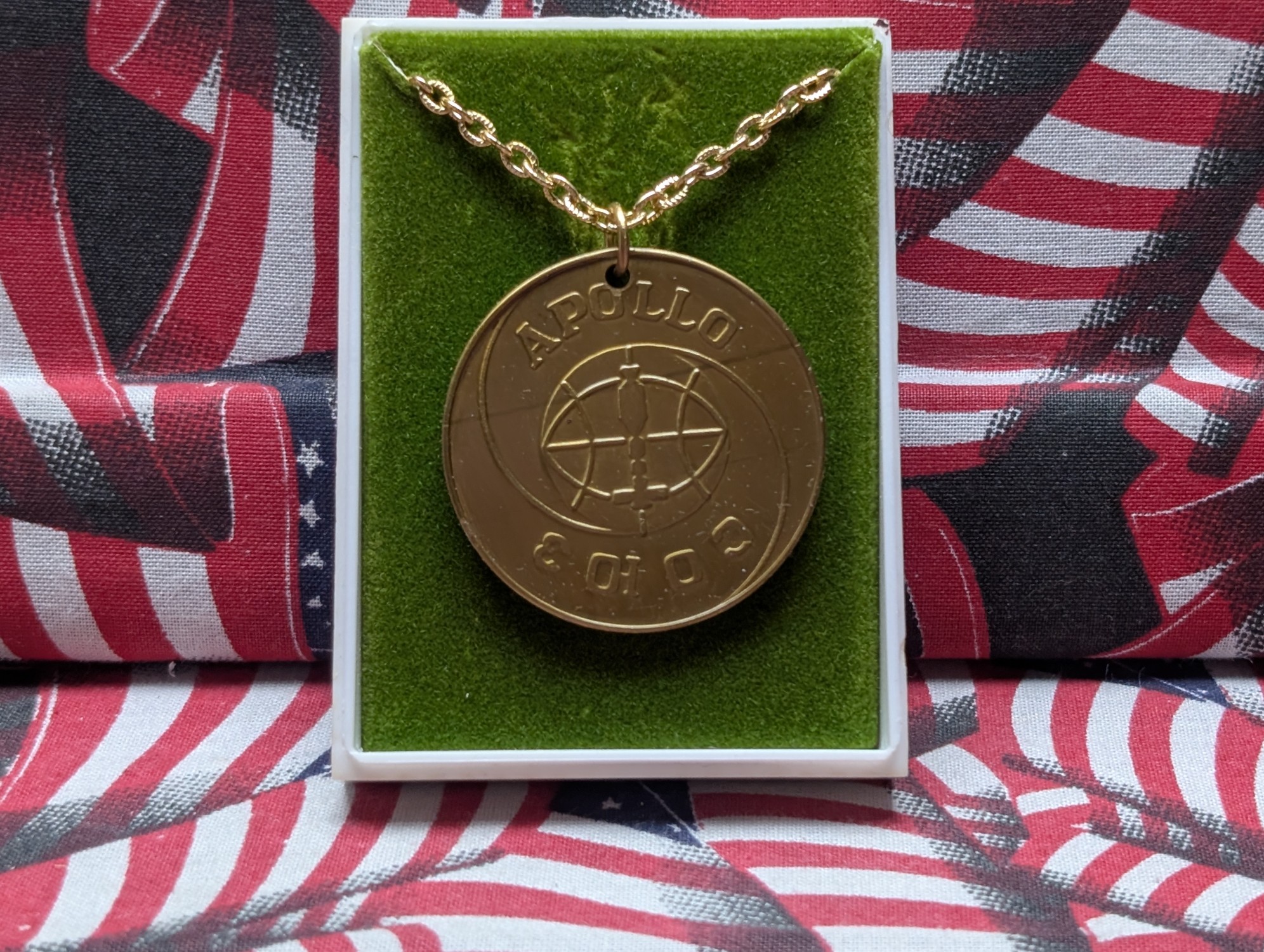 Kennedy Space Center & Apollo Space Program with Chain Commemorative Medals