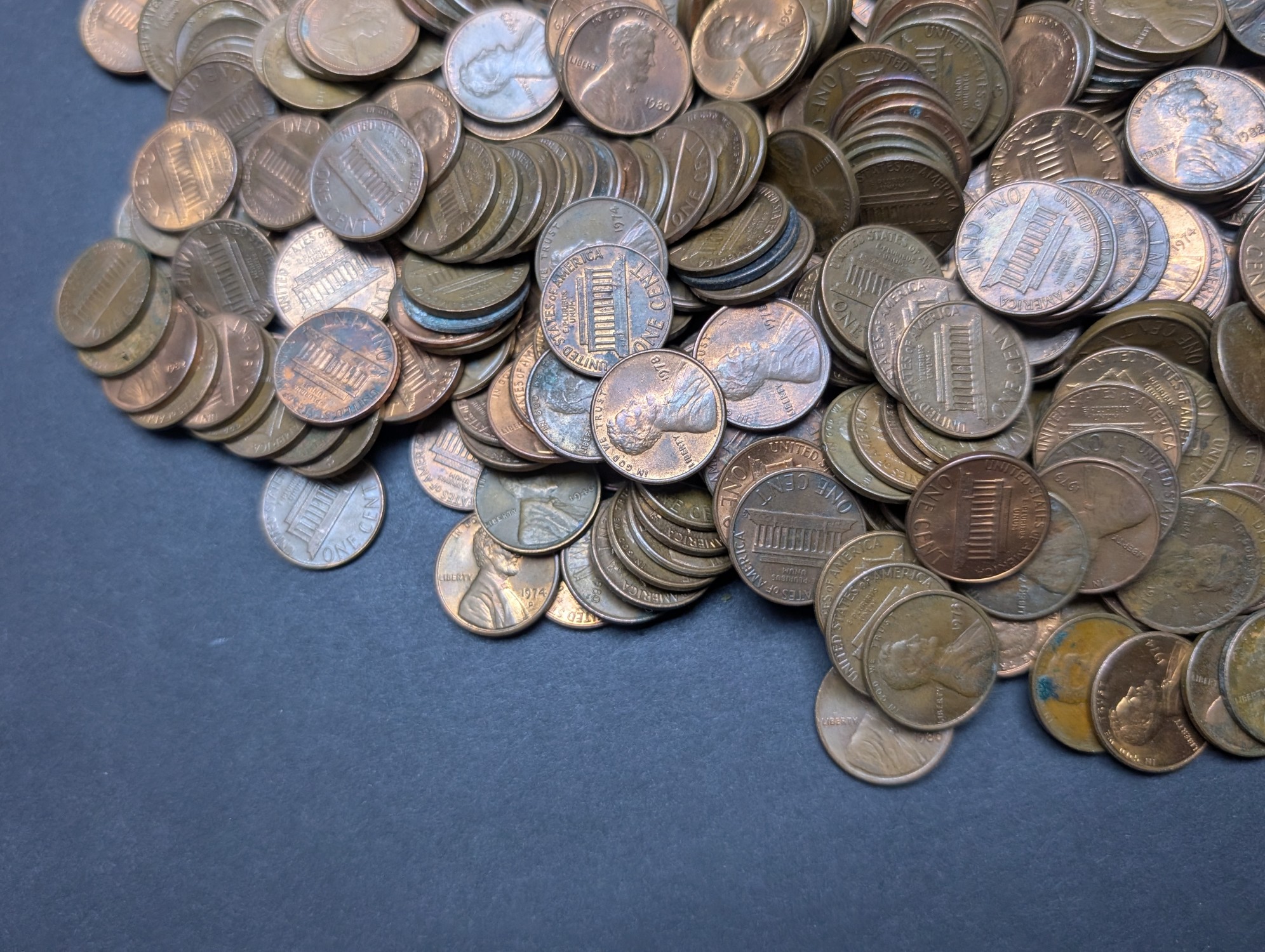 (1,000) Assorted Copper Lincoln Cents